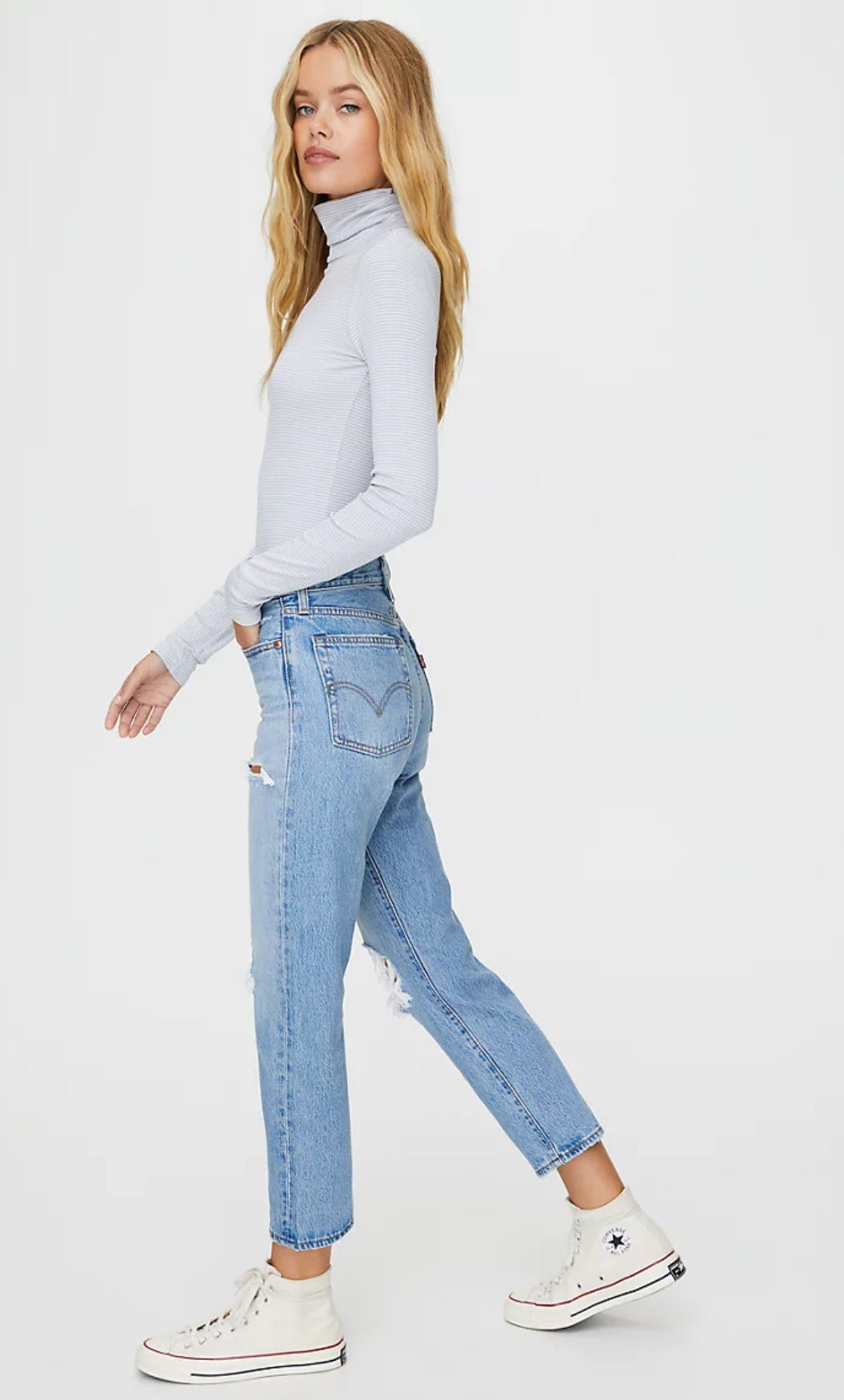 Levi's Wedgie Straight Distresed Denim | 28 (fit small**)