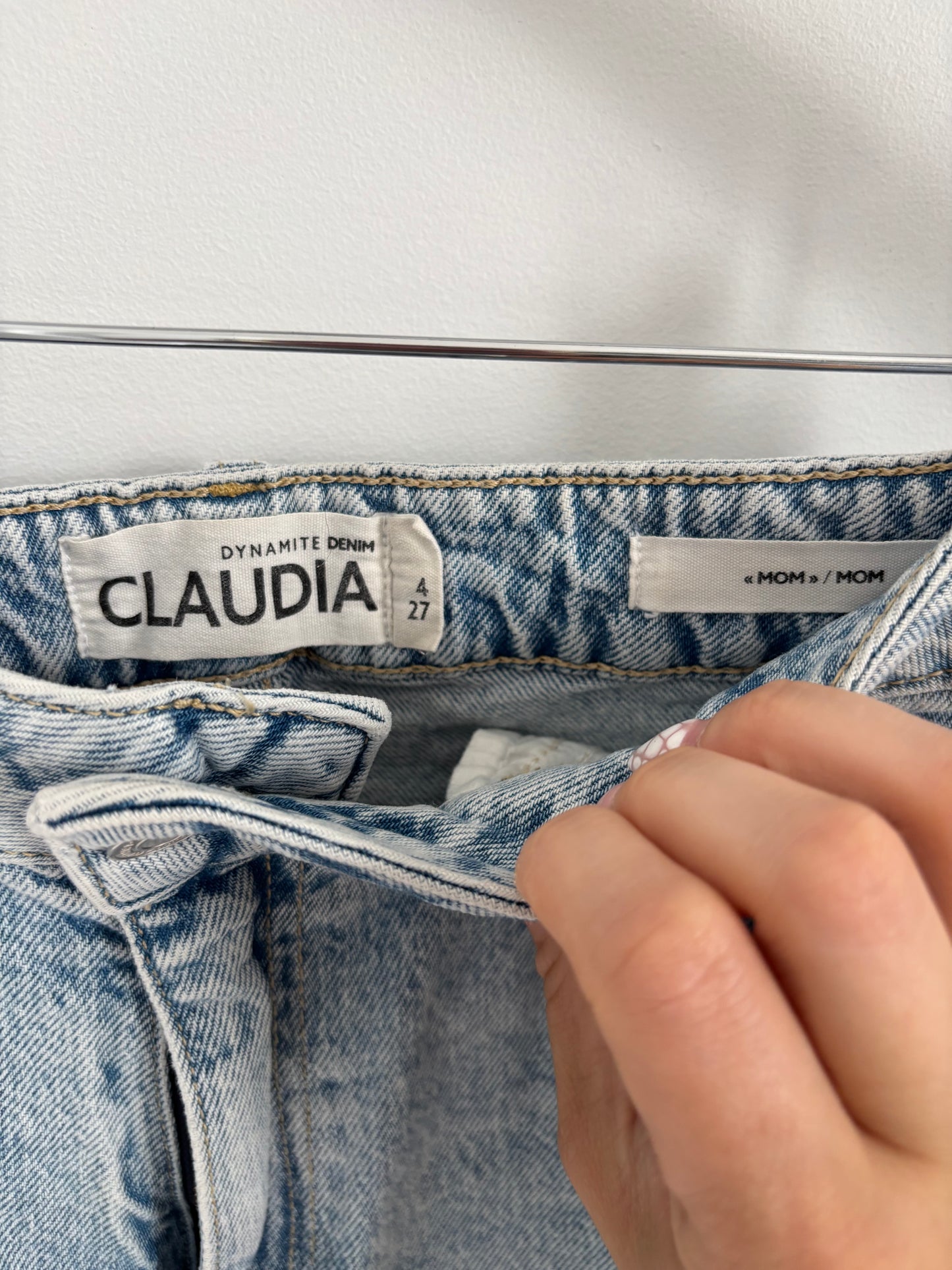 Dynamite Claudia Mom Jeans in Light Wash | 27