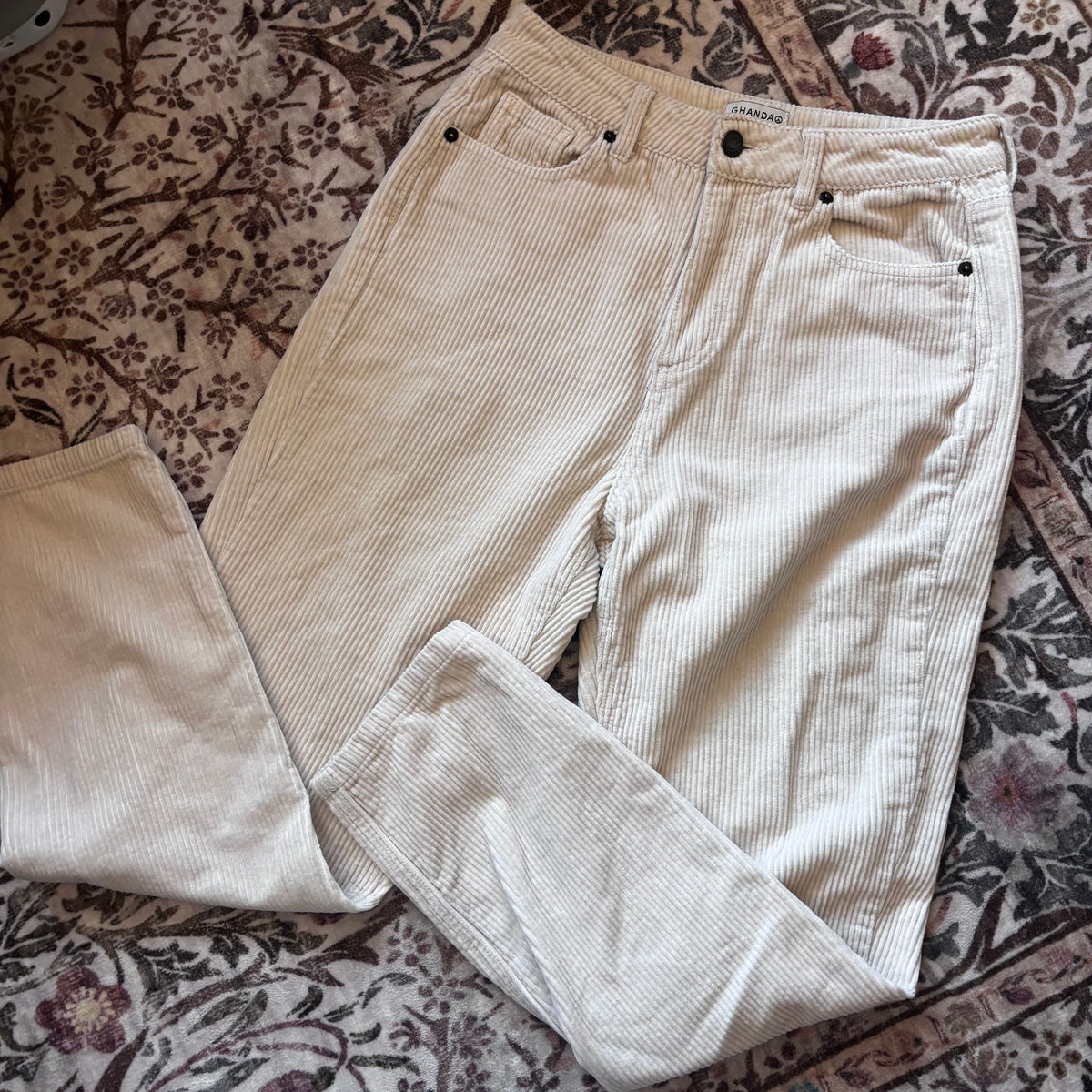 Ghanda Ecru Corduroy Jeans | Sz 8 (fits like sz 26)