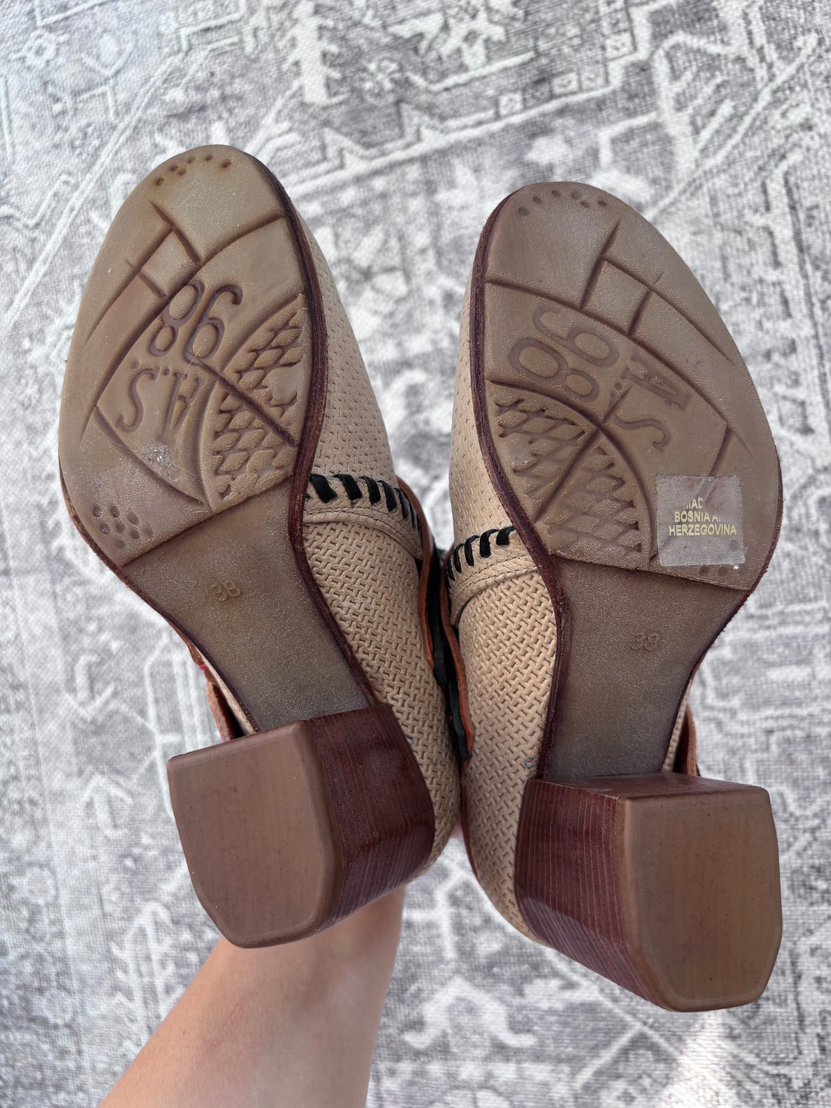 A.S. 98 Leather Block Booties | Sz 38 (fit like 6 or 6.5)