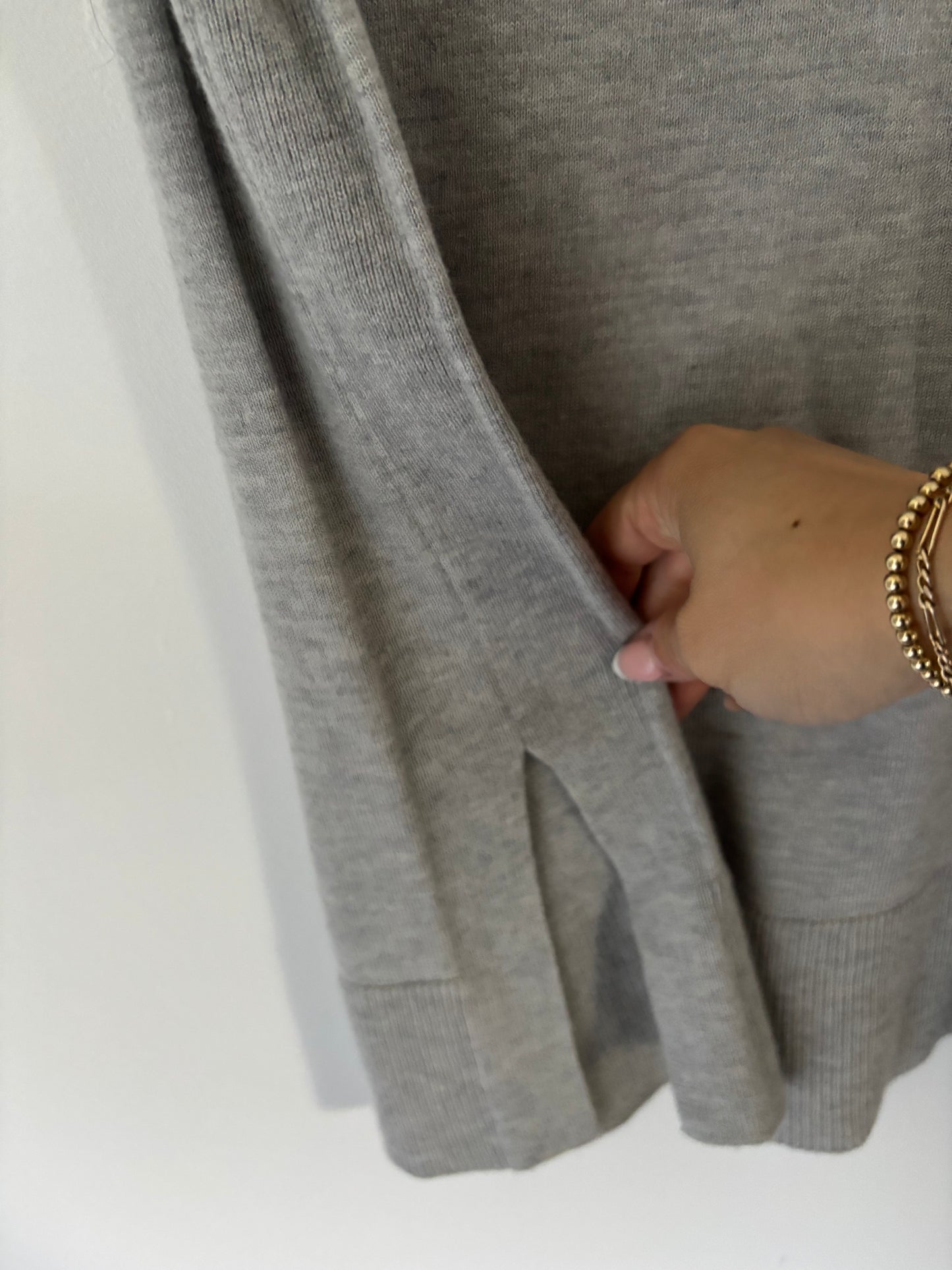 Banana Republic Sleeveless Sweater | Medium (fits large)