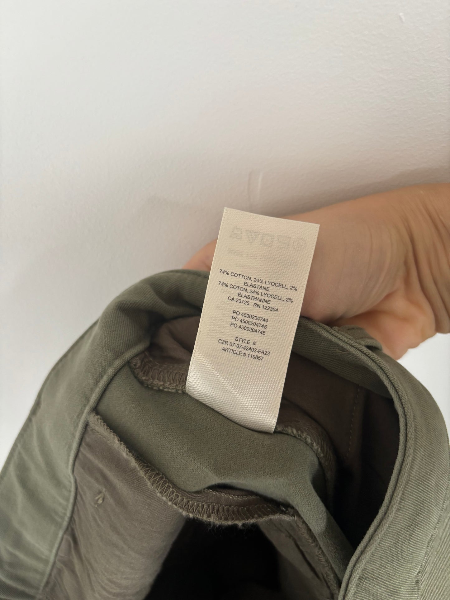 Wilfred / Aritzia Ether Cargo Maxi Skirt in Army Green | 8