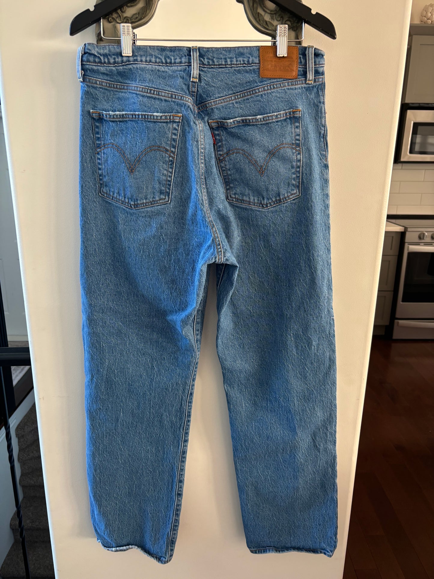Levis Ribcage Straight Leg Jeans | 32