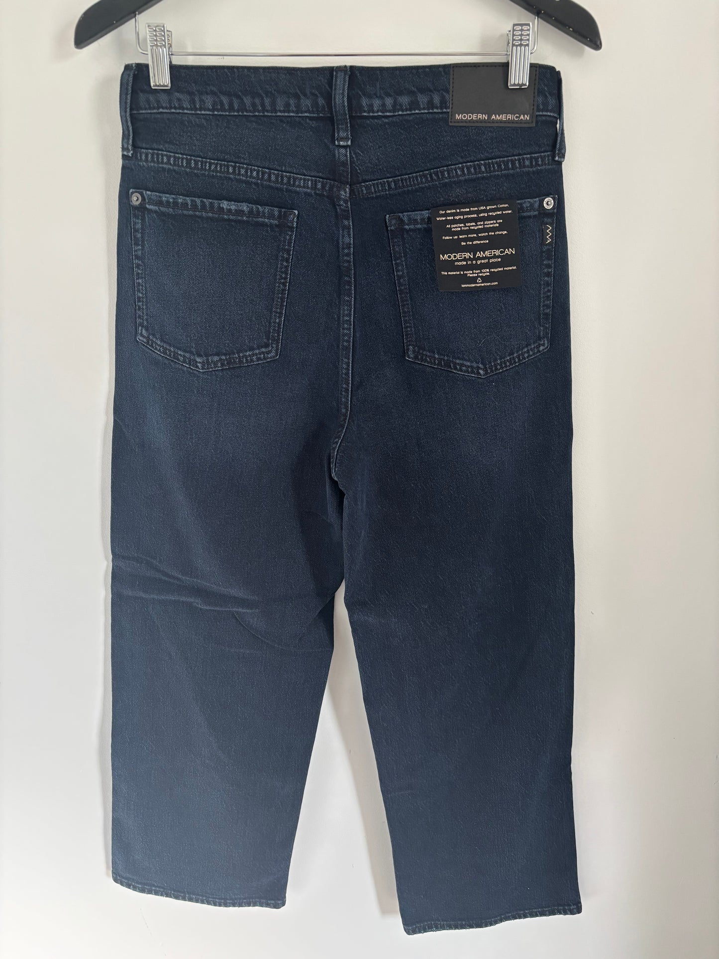 Modern American NWT Savannah Wide Crop | 28