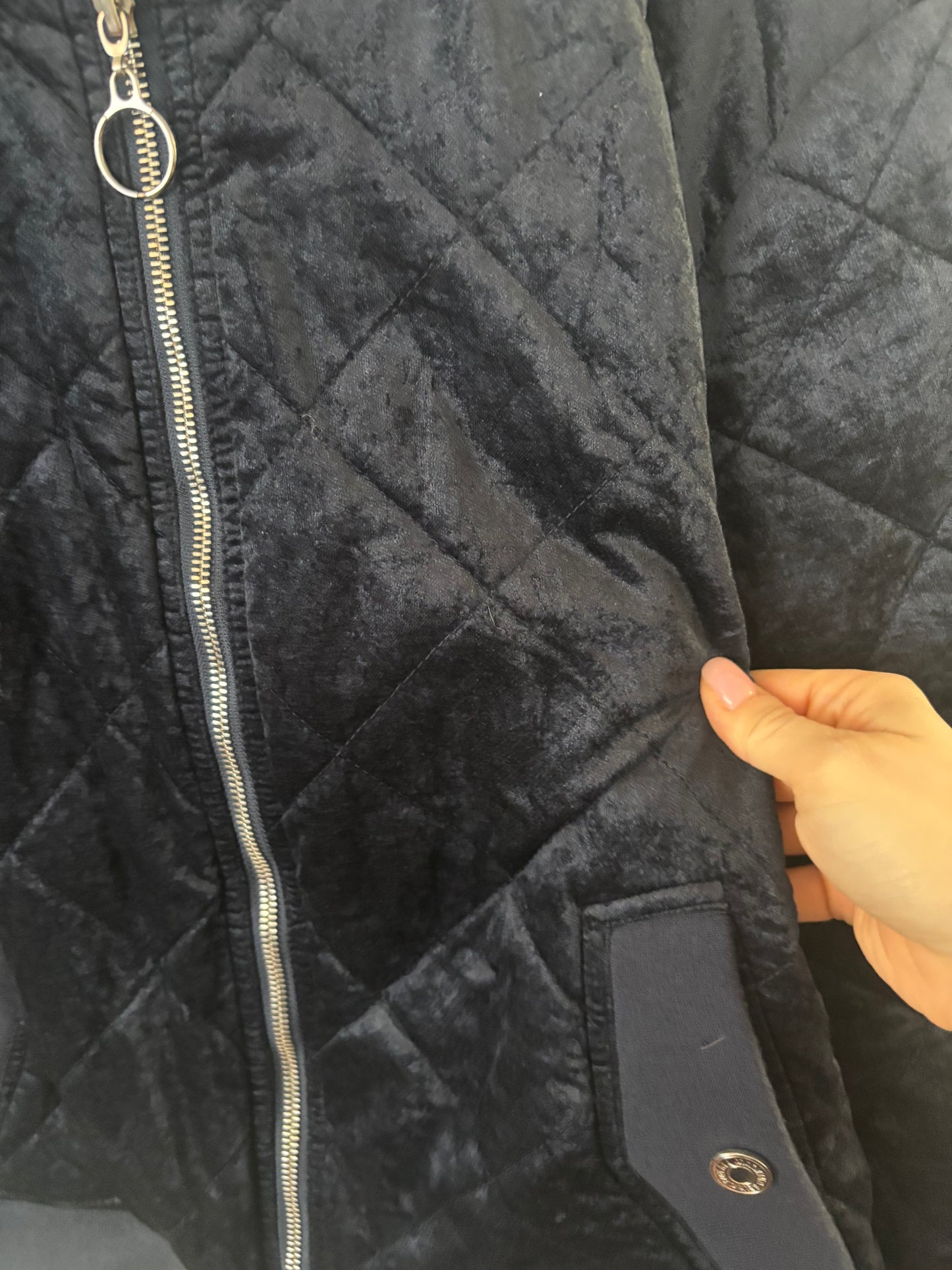 7 For All Mankind Dark Blue Velvet Quilted Bomber Jacket | Sz Large (Medium to large)(J139E13)