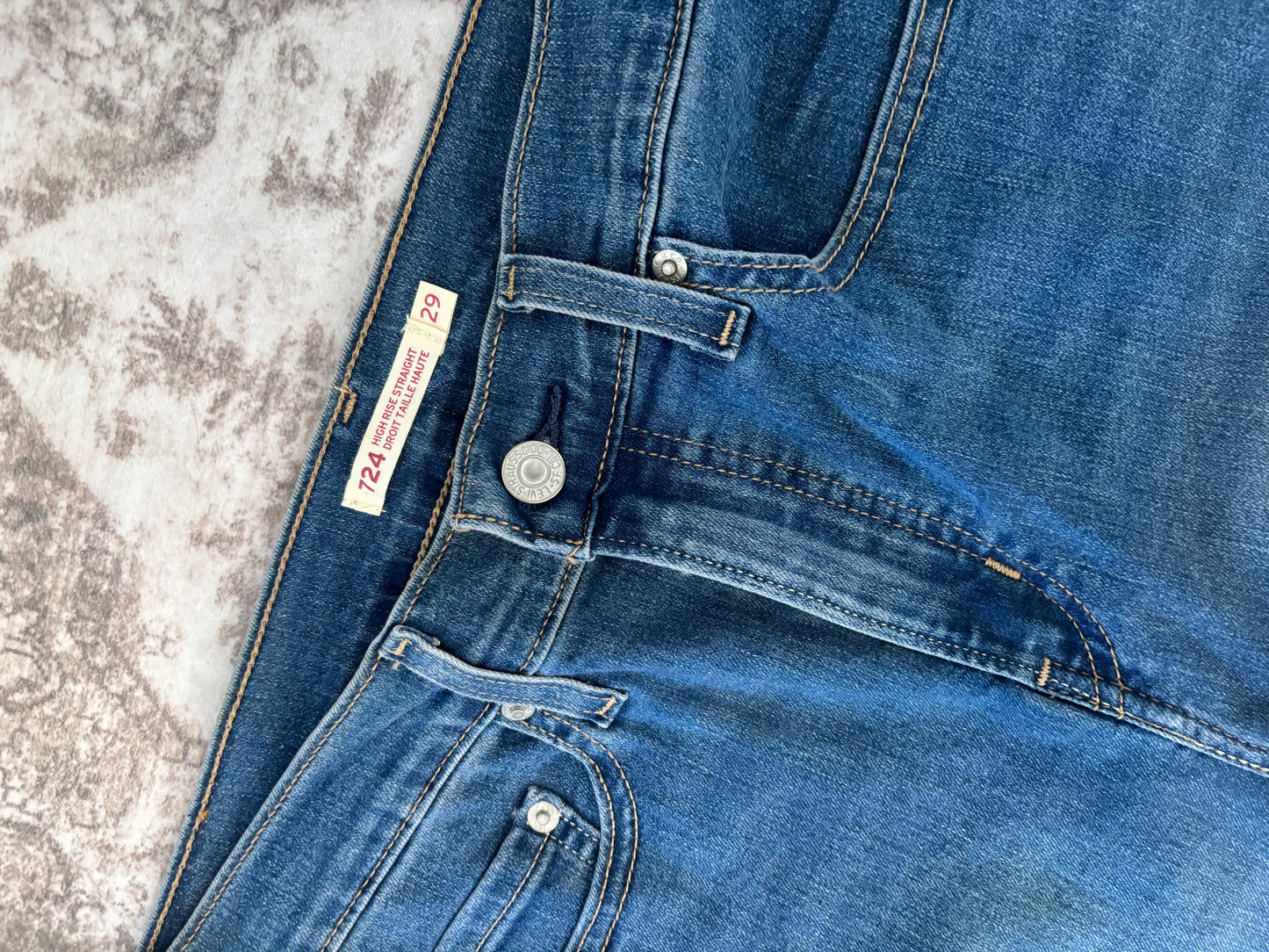 Levi's 724 High Rise Straight Jeans | Sz 29 (J159W2)
