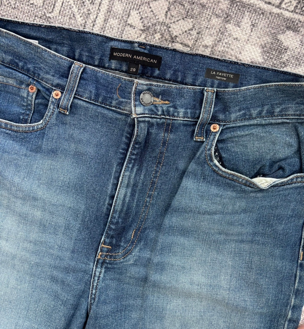 Modern American La Fayette Narrow Jeans | sz 29 (with stretch)