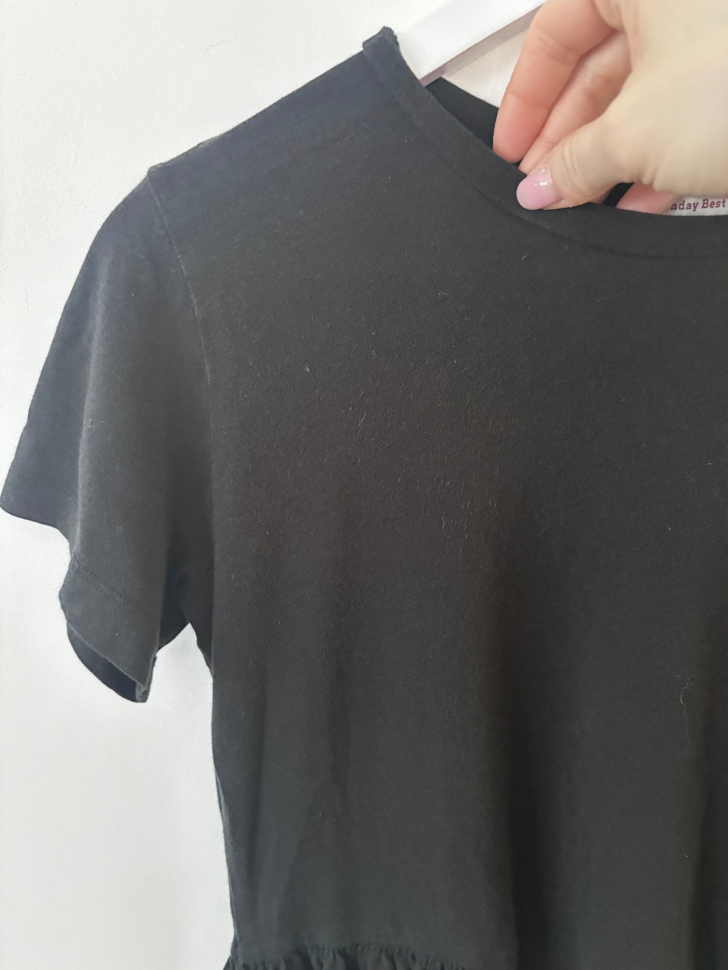 Sunday Best Black Ruffle Hem T Shirt | Sz XXS (Oversized)(F56P3)