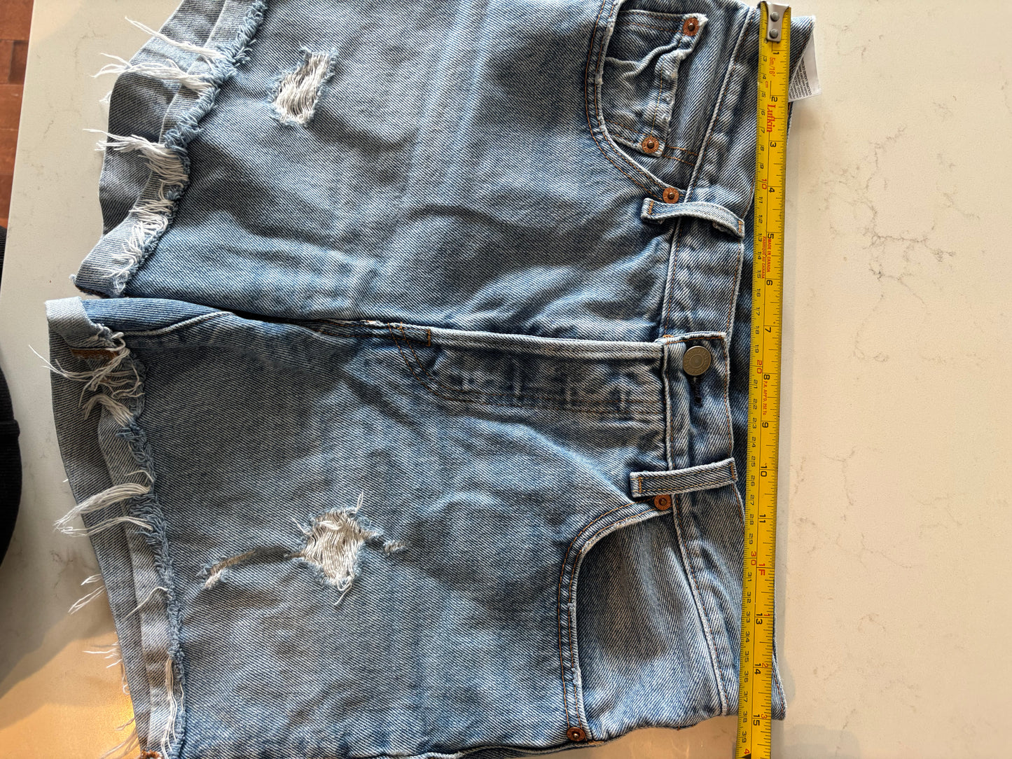 Levi 501 Classic Shorts Medium Blue | 27 (longer length, looser fit)