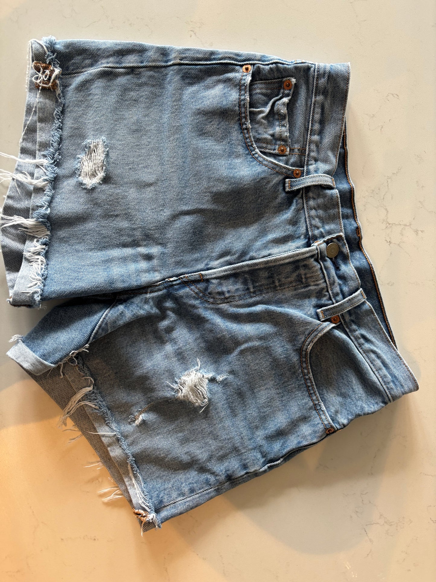 Levi 501 Classic Shorts Medium Blue | 27 (longer length, looser fit)
