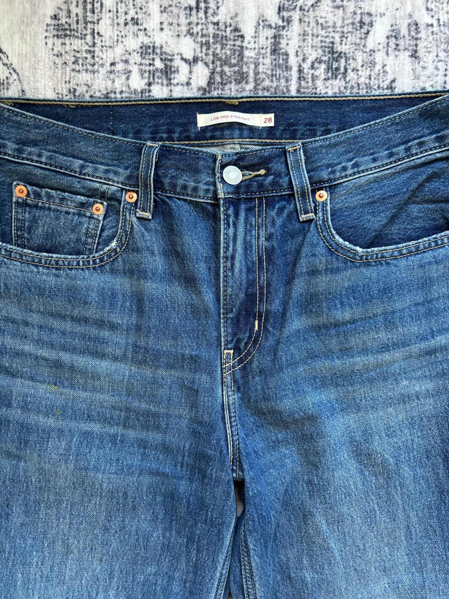 Levi's Low Pro Straight Jeans with Distressed Knees | Sz 28 (N240M8)