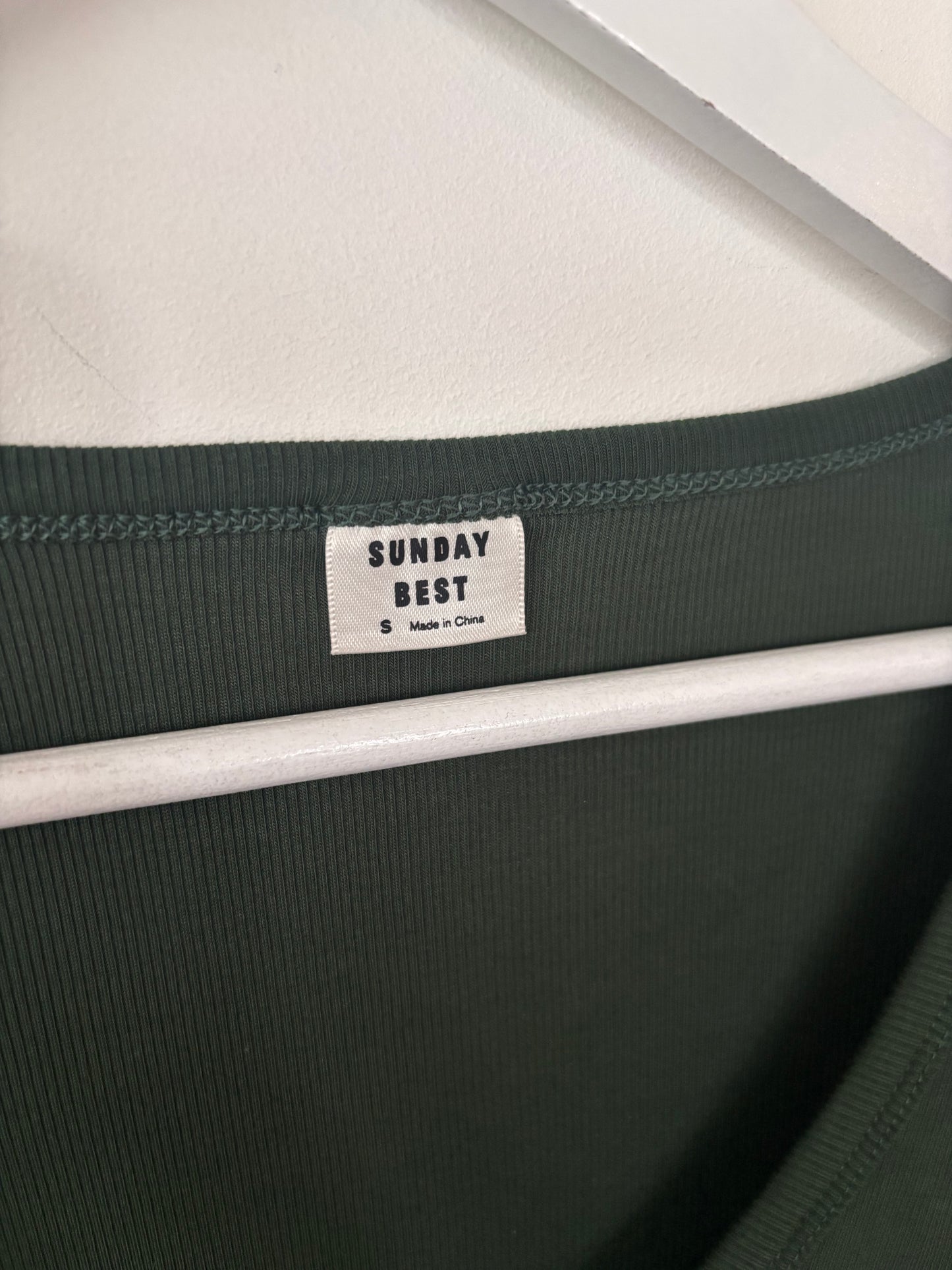 Sunday Best Green Ribbed Crop Henley | Sz Small