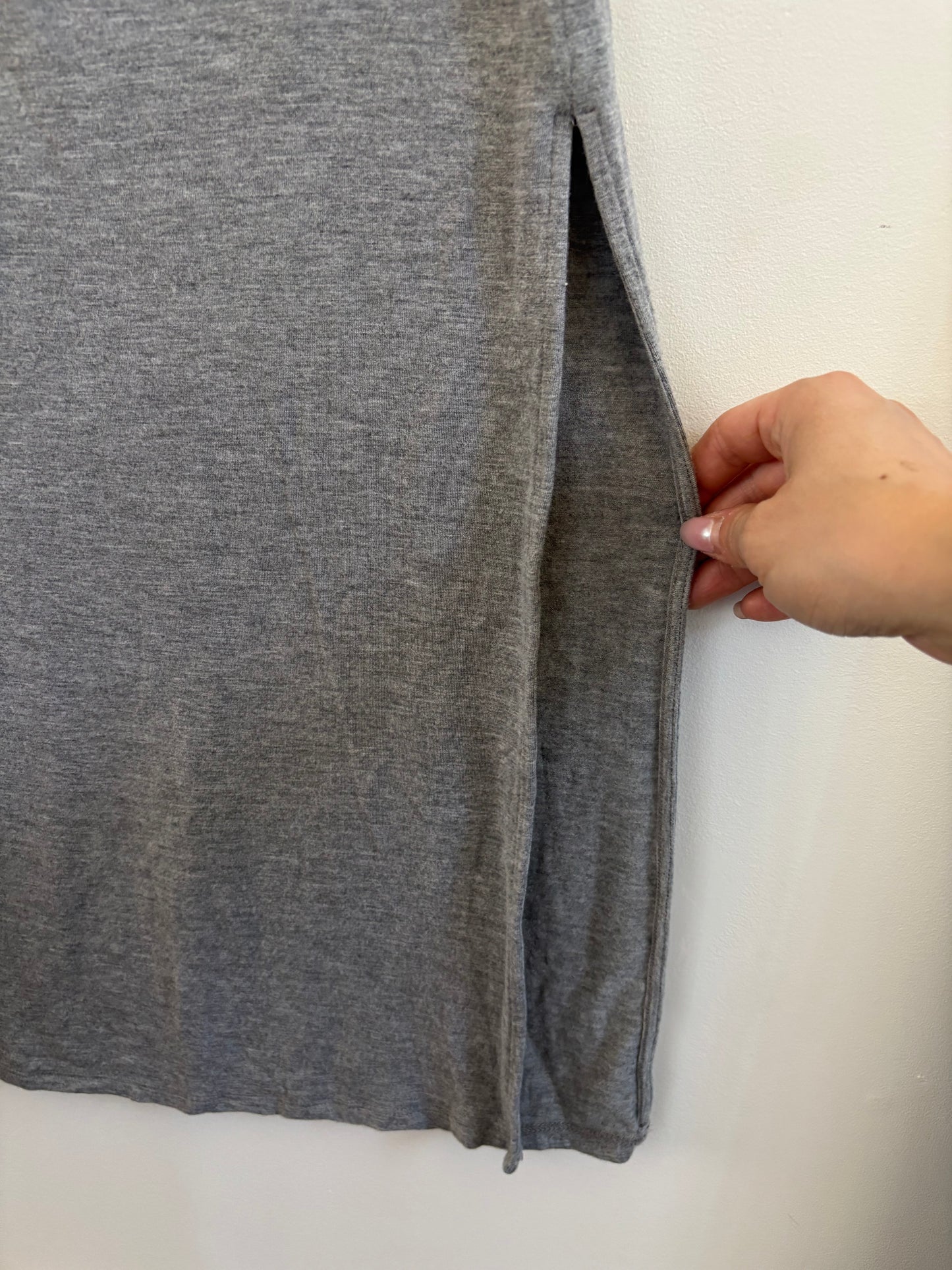 Aritzia / Talula Grey Maxi Skirt | XS (O66M10)