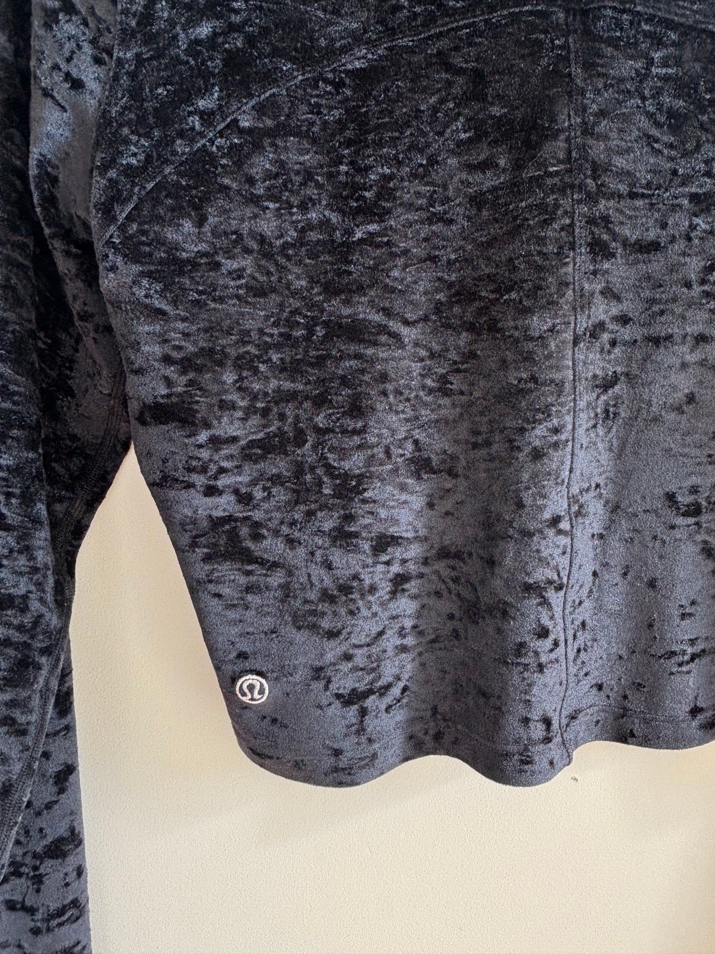 Lululemon All Aligned Mock Neck Long Sleeve
Crushed Velvet | 8