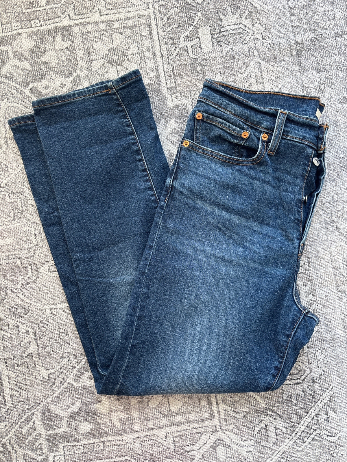 Wedgie Straight Leg Ankle Jeans | Sz 30 (cotton/poly/elastane, fits 29/30)