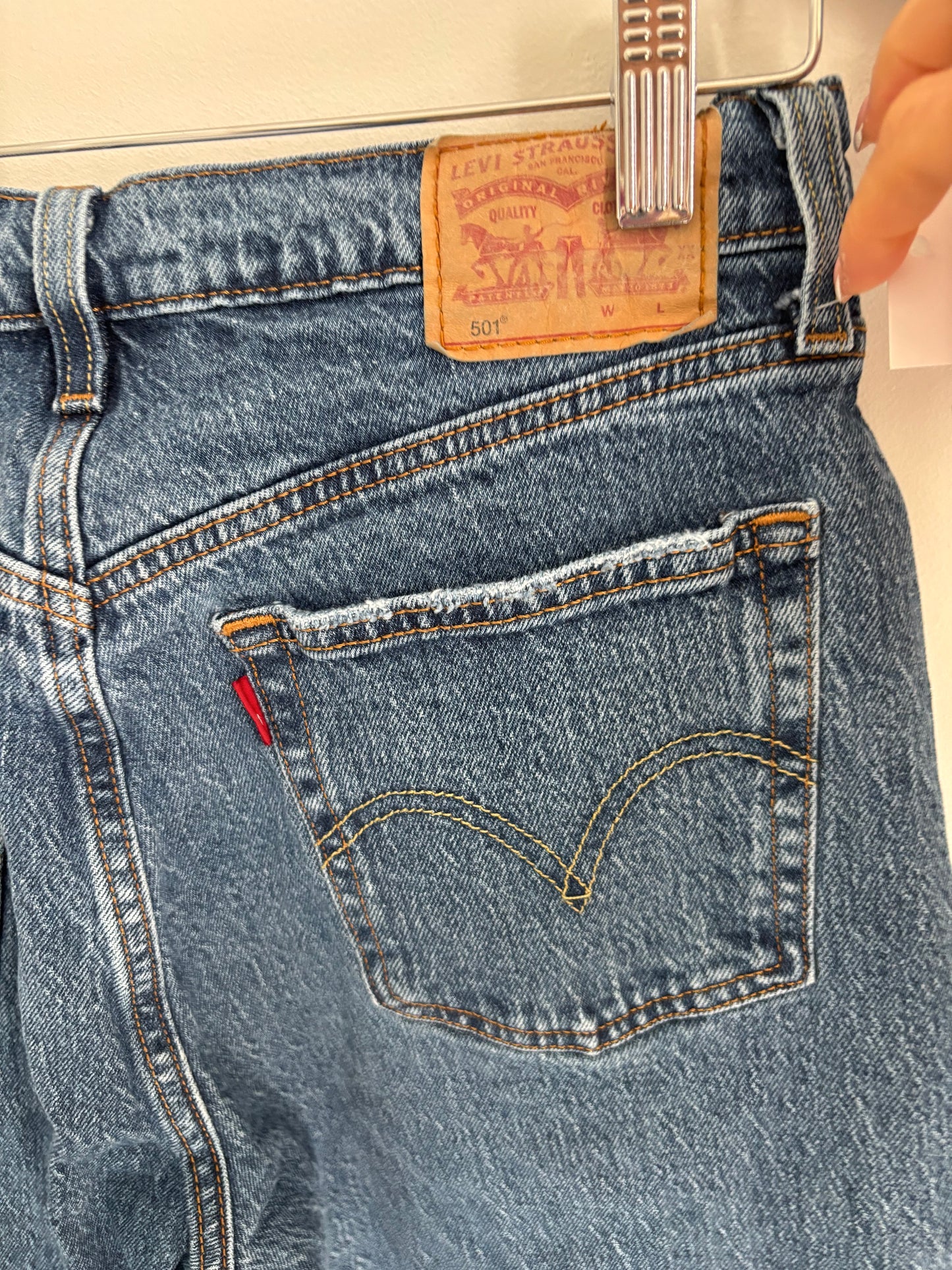 Levi's 501 Straight Leg Jeans | 28