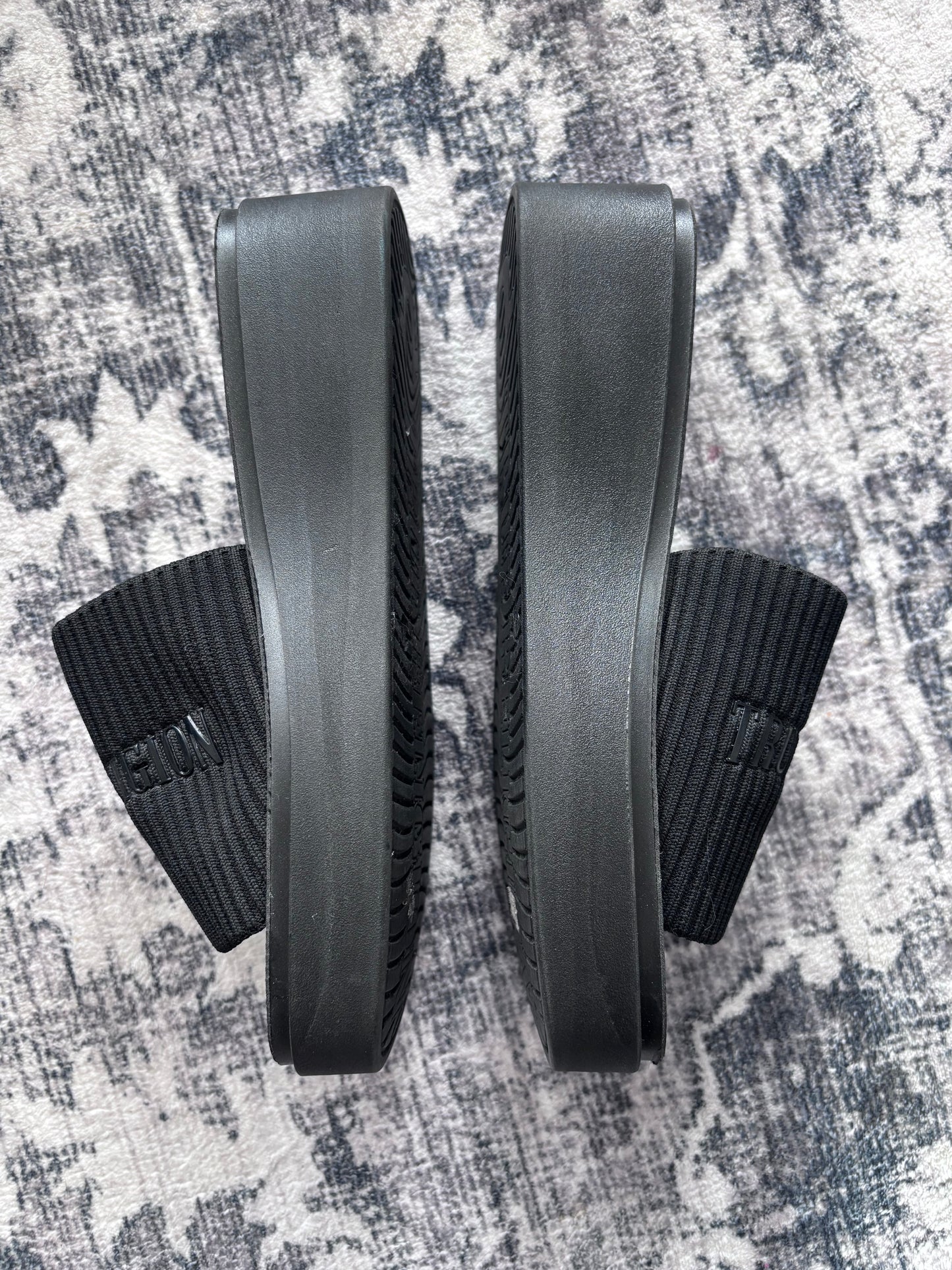 True Religion Platform Slides | Sz 8