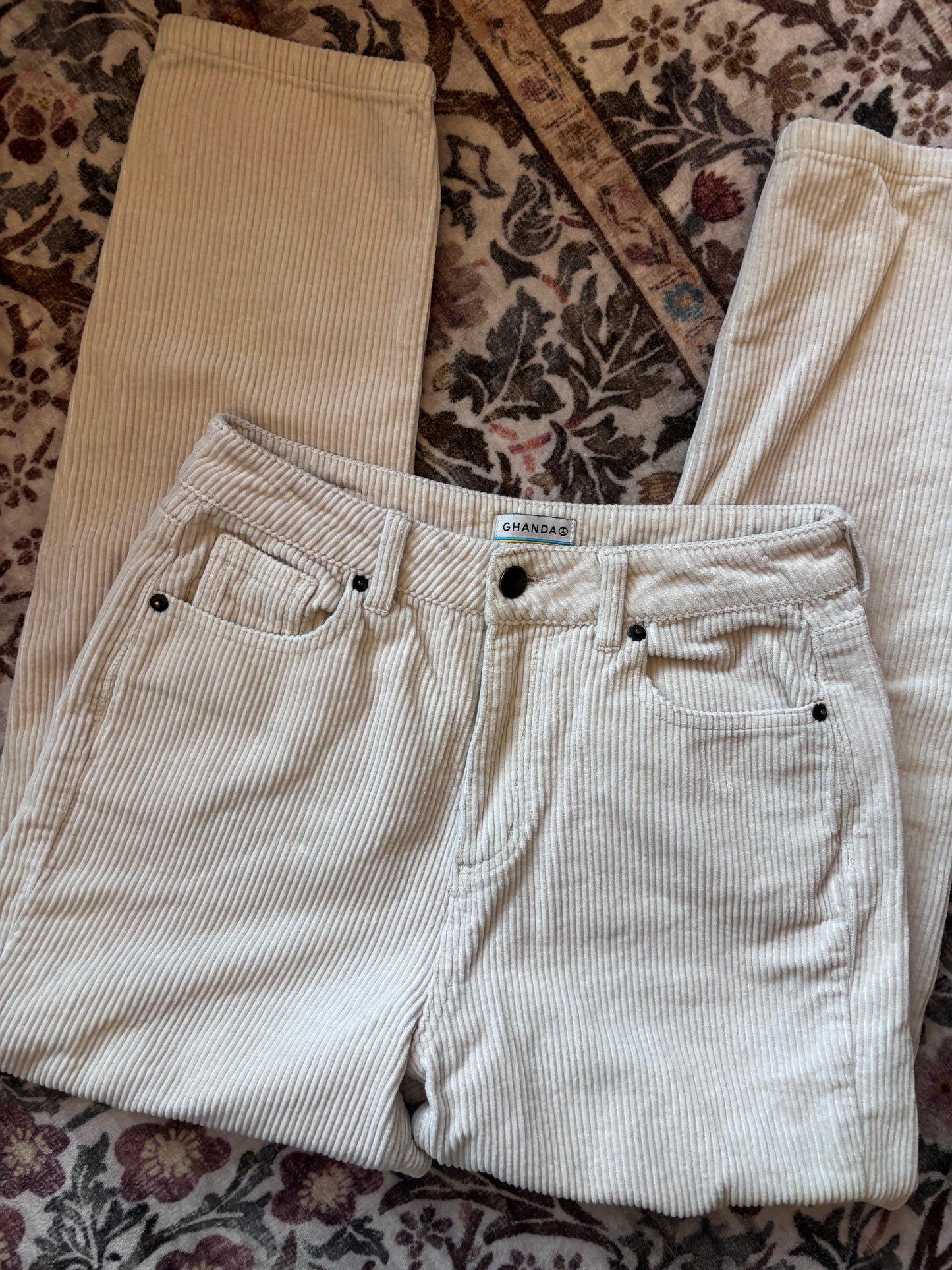 Ghanda Ecru Corduroy Jeans | Sz 8 (fits like sz 25 or 26)