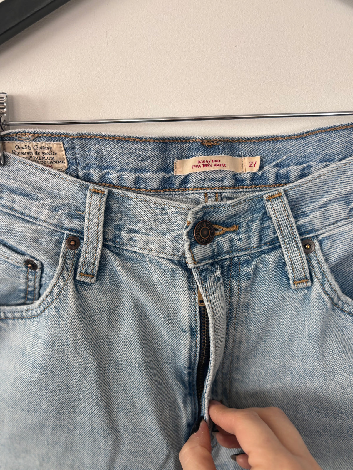 Levi's Light-wash Baggy Dad Jeans | Sz 27