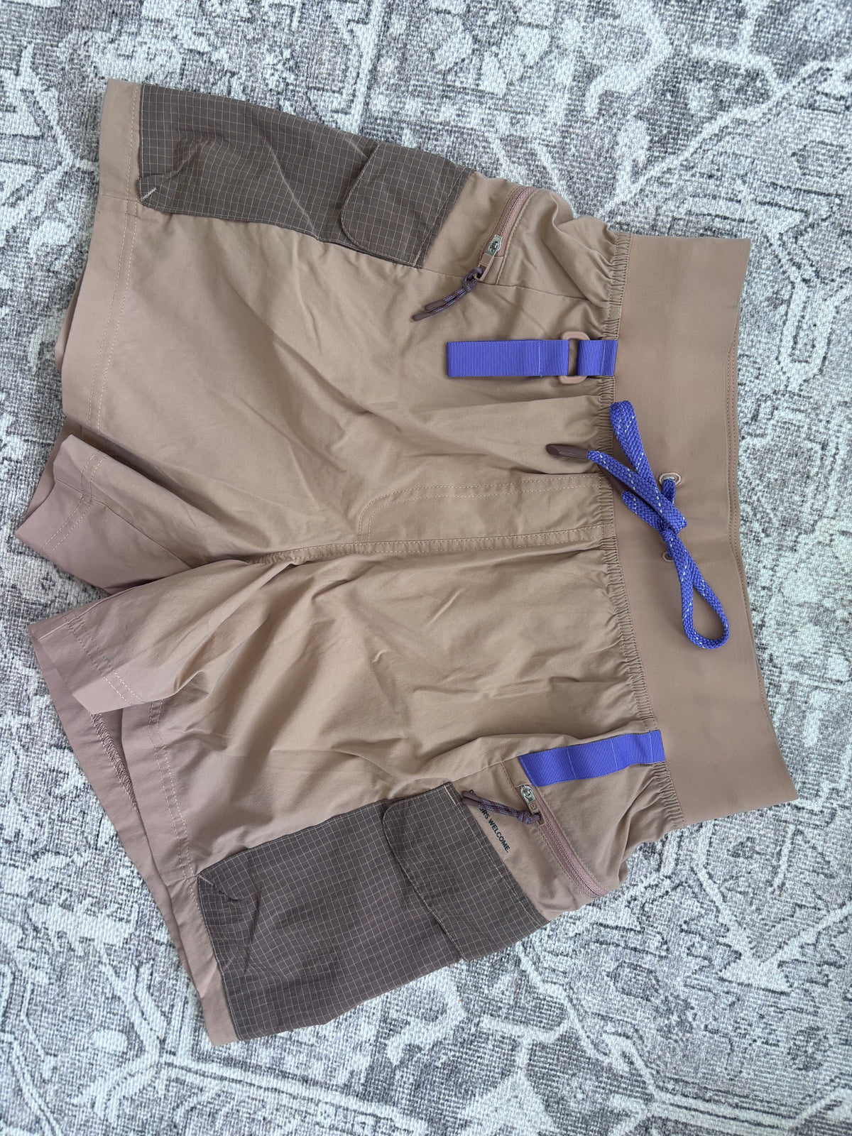 Lululemon Multi-Pocket Cargo High-Rise Hiking Short 5" | Sz 6