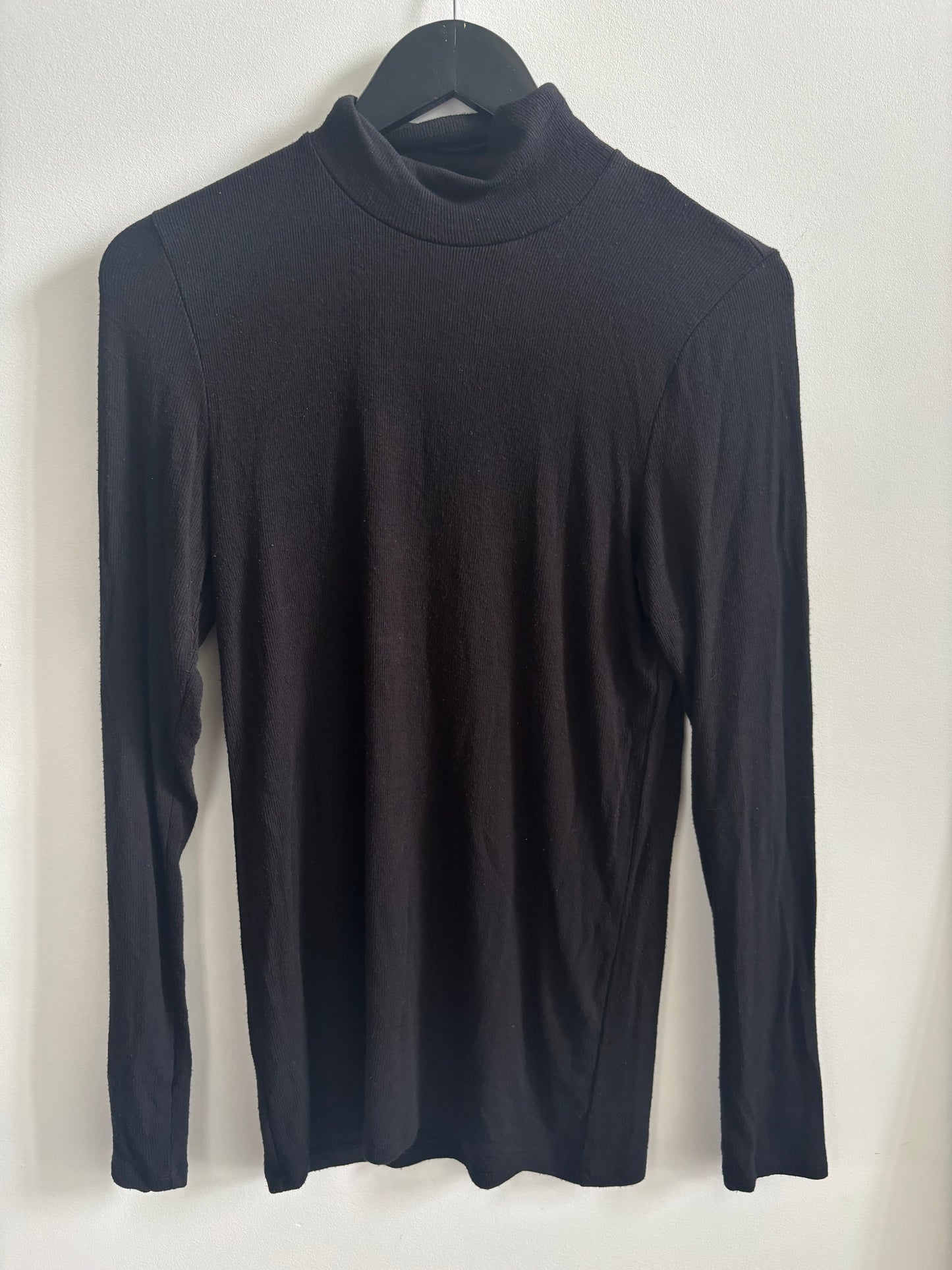 Wilfred/Aritzia Only Turtleneck Top | Large