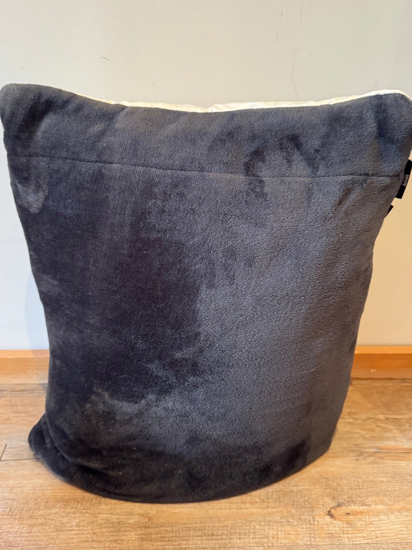 KOUSa Quillo Blanket | 60” x 75”