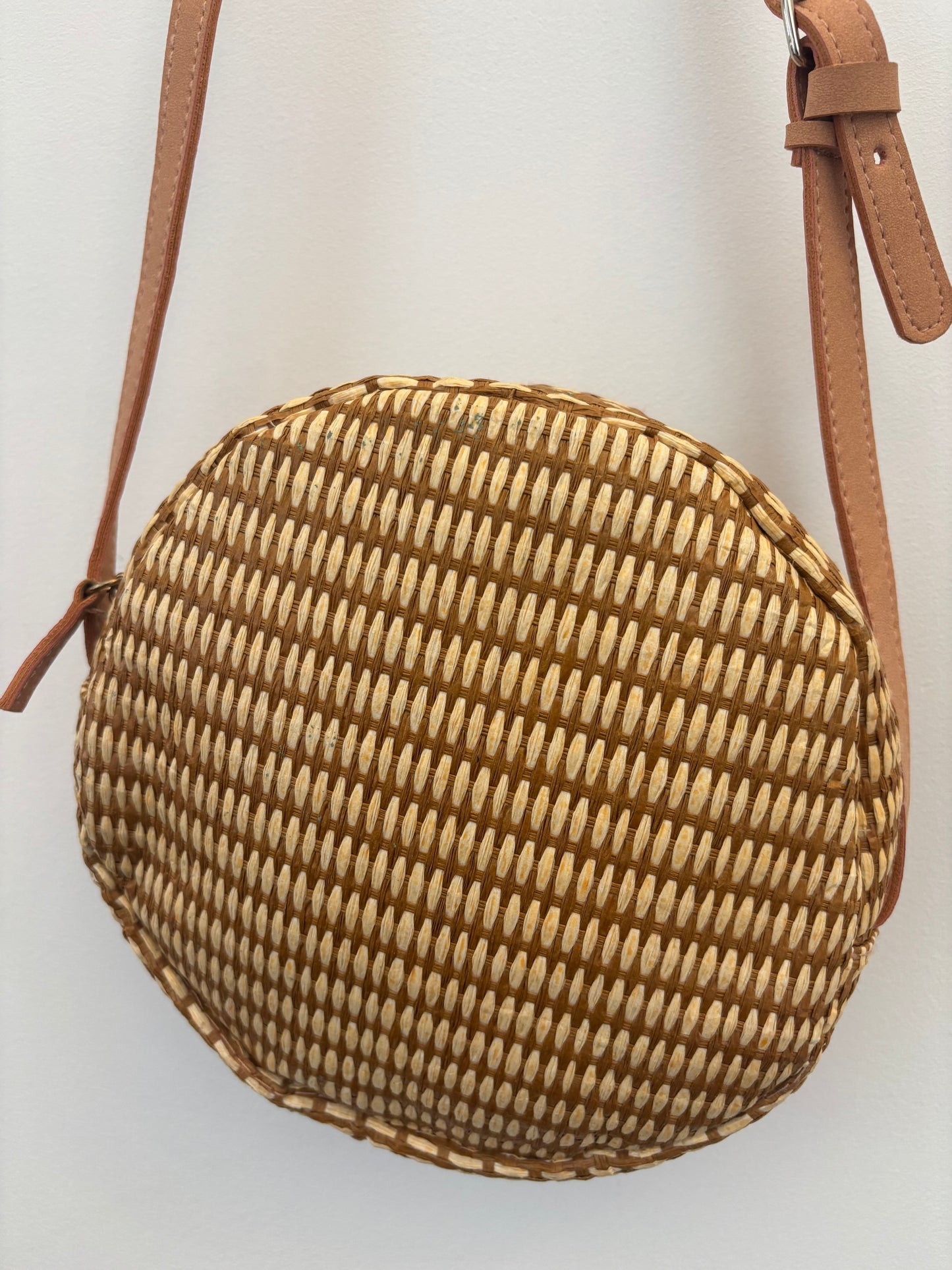 Round Woven Purse
