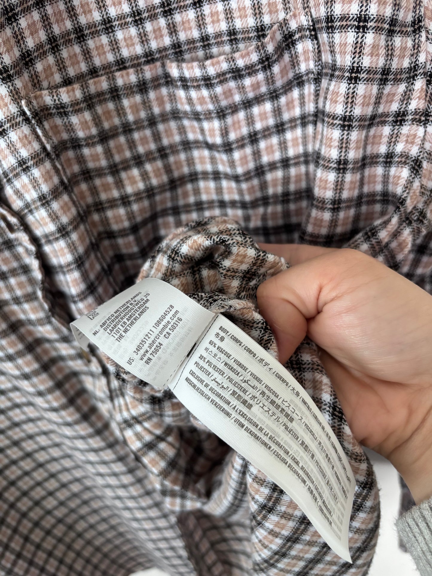 Hollister Soft Flannel Button Down Shirt | Sz Medium (fits a large)