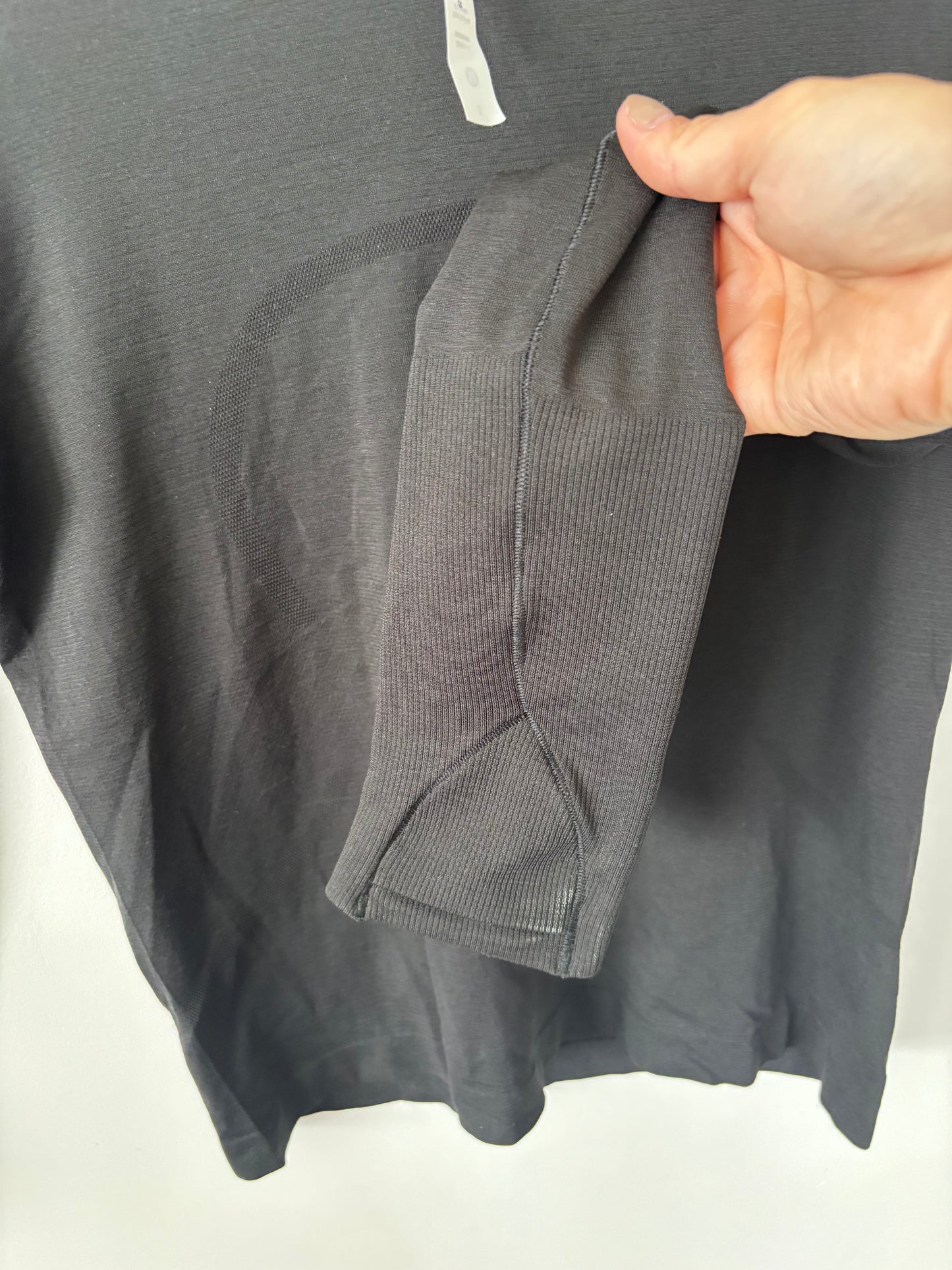 Lululemon long sleeve sz 6 (Nikki)