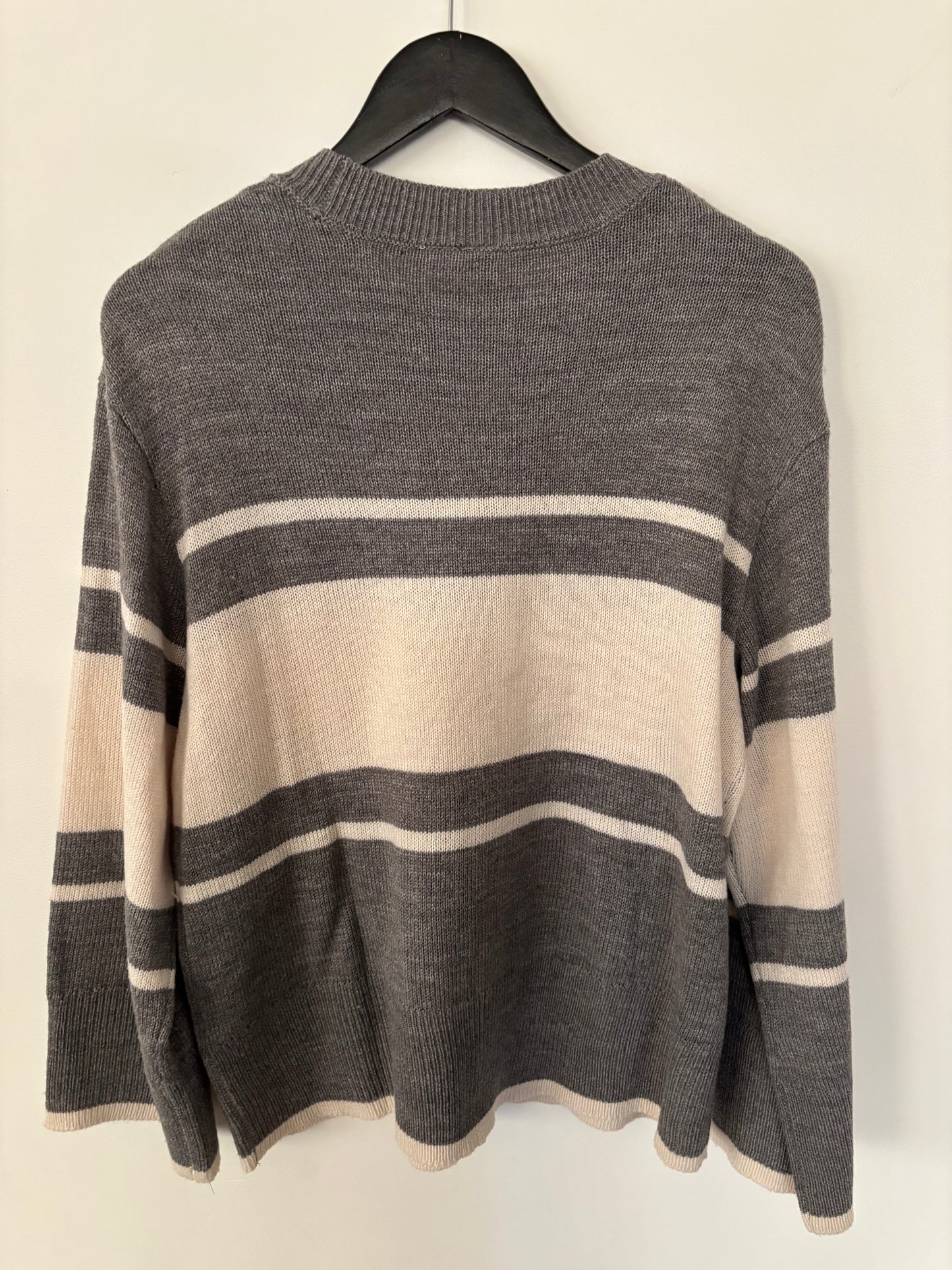 H&M Oversized Striped Sweater | Medium (N60S20)