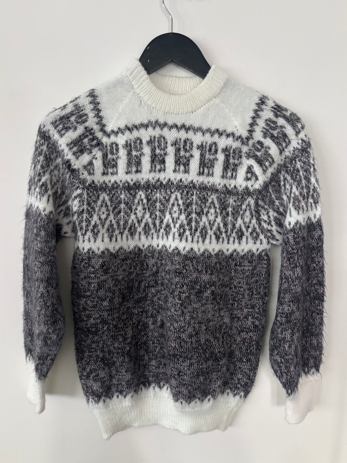 Handknit Grey/White Sweater | Sz Small/Medium