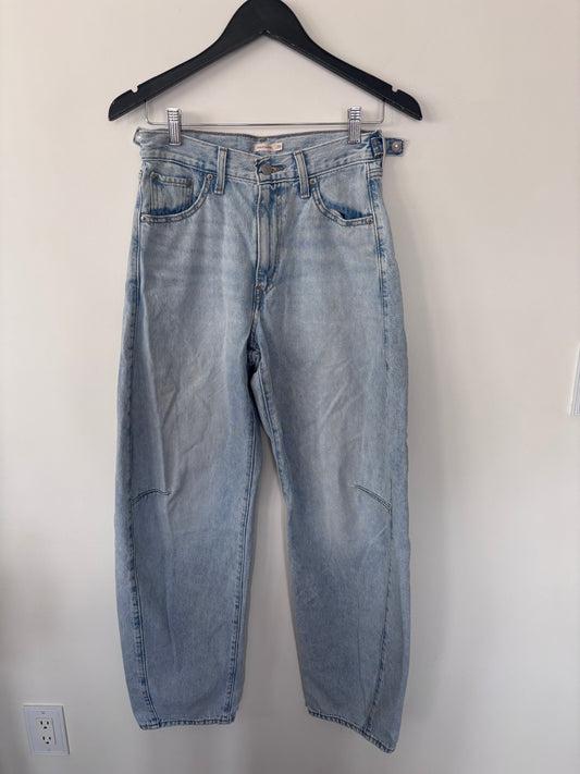 Levi's Cinch Barrel Jeans | Sz 26