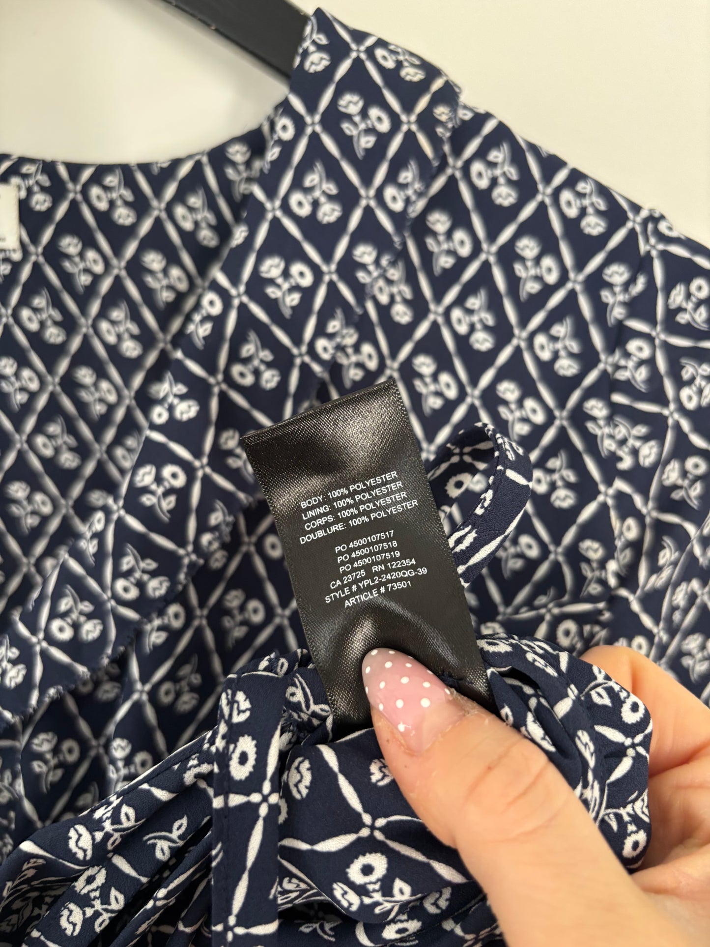 Aritzia / Sunday Best Gigi Blouse Ruffle Wrap Top | XXS (fits big) (N248A22)