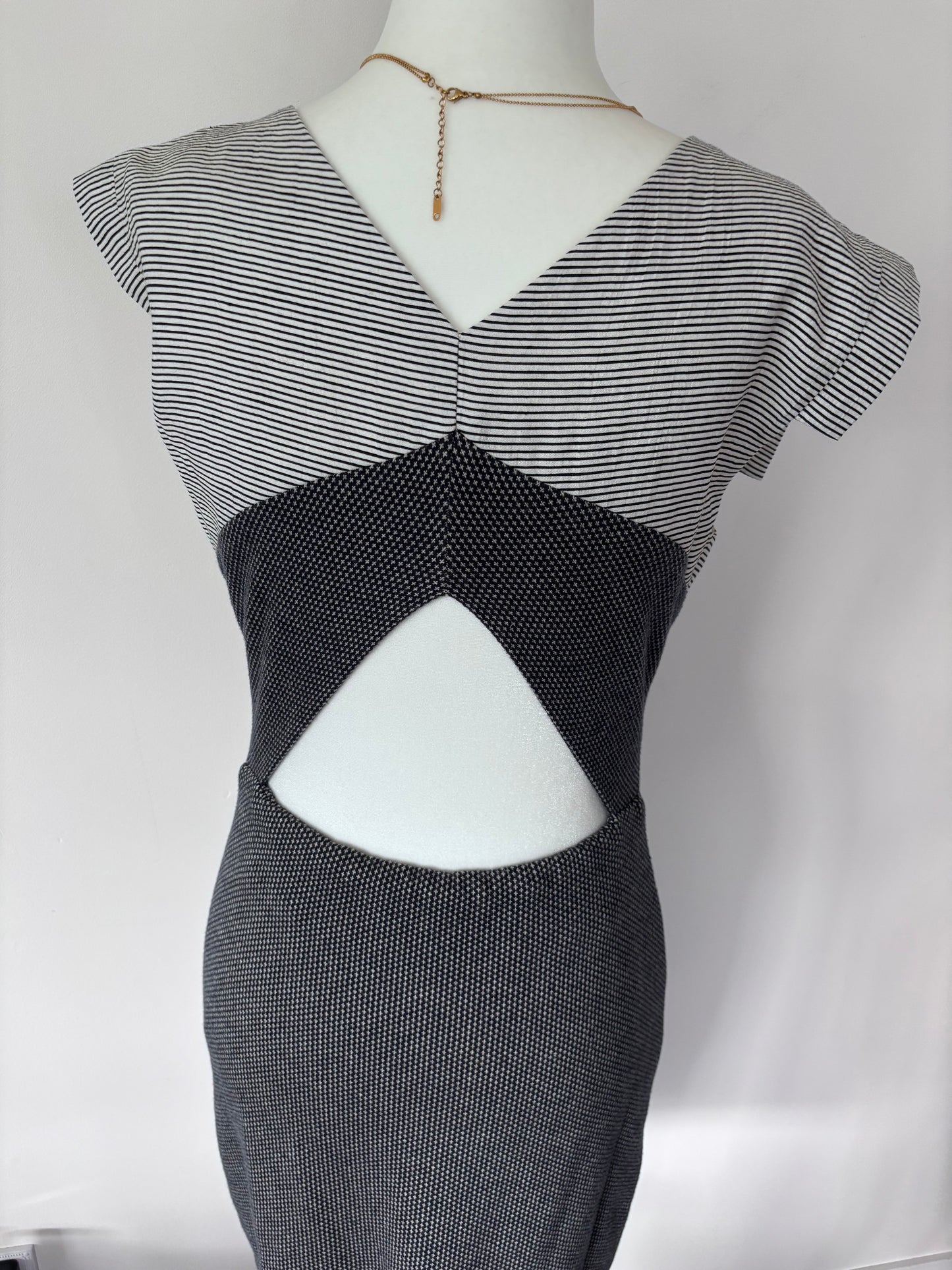Eve Gravel Patterned Midi Dress | Sz Medium