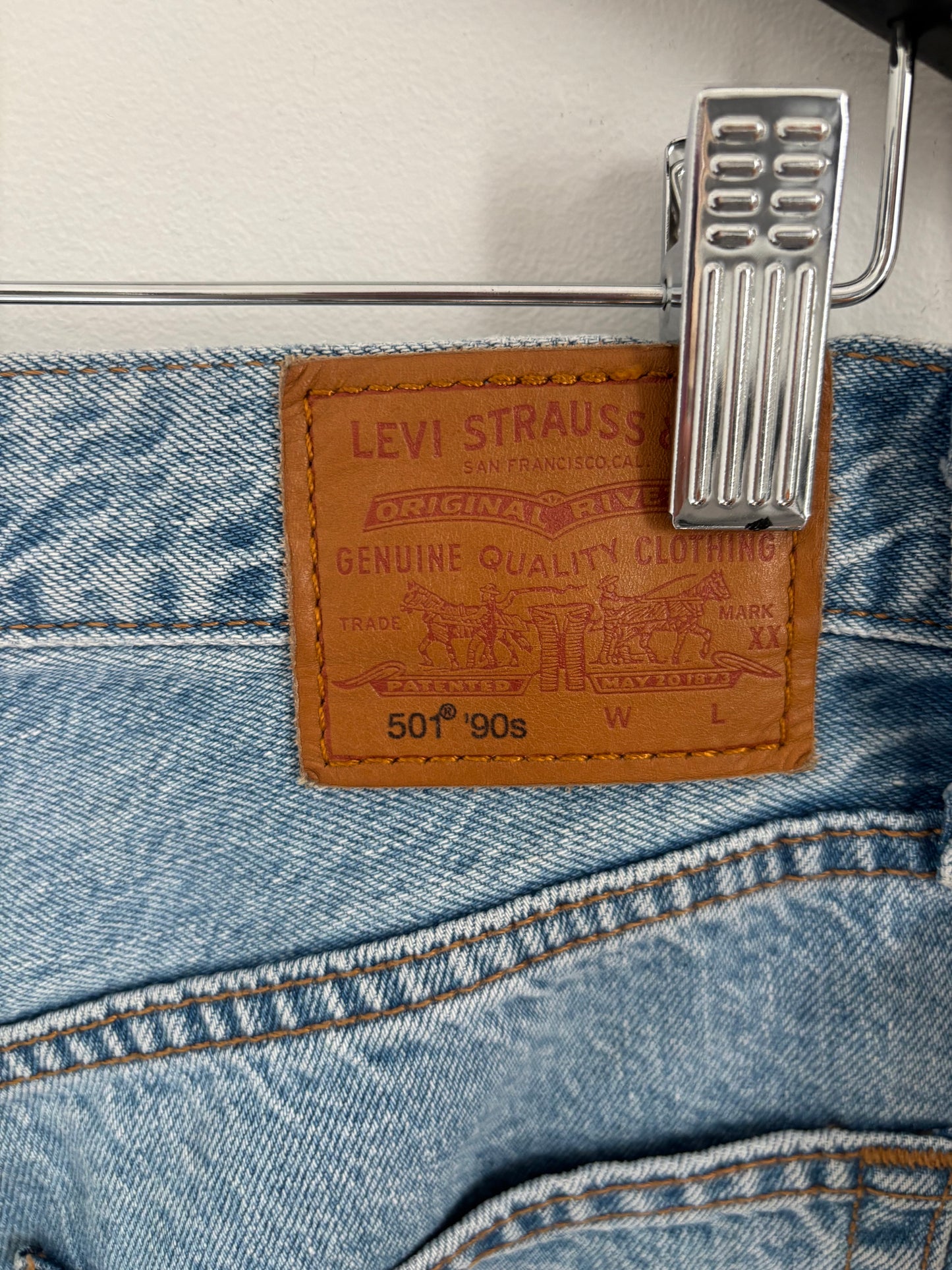 Levi's 501 90's Jeans (Raw Hem) | 26 (fit like 27)