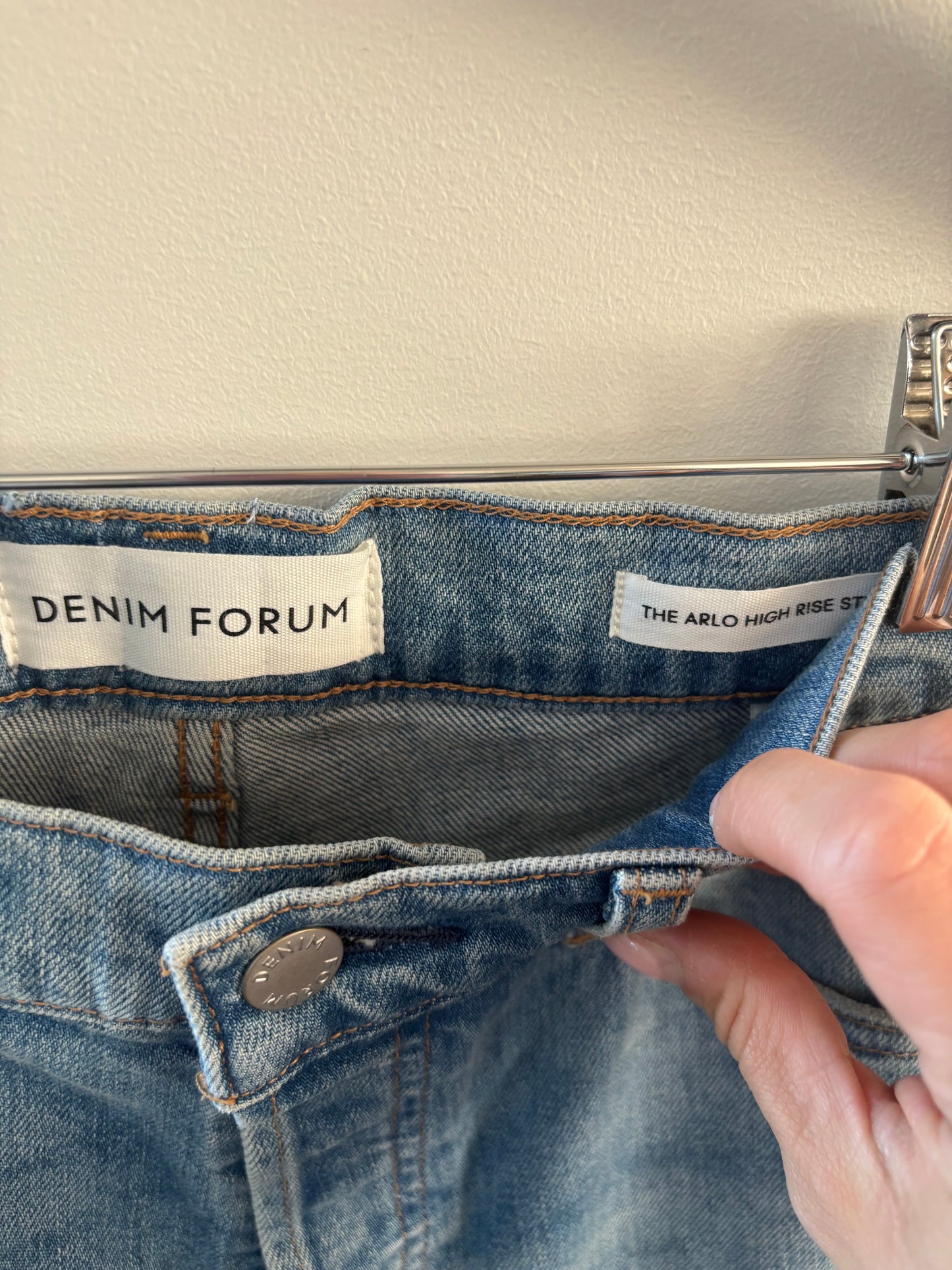 Denim Forum The Arlo Hi-rise Straight Jean | 25