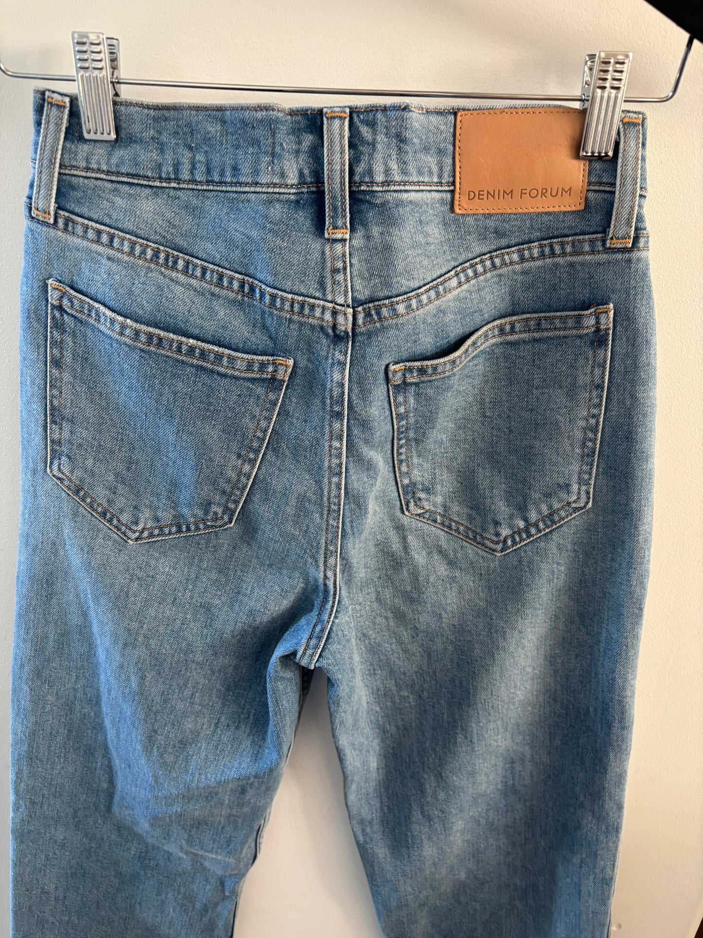 Denim Forum The Arlo Hi-rise Straight Jean | 25