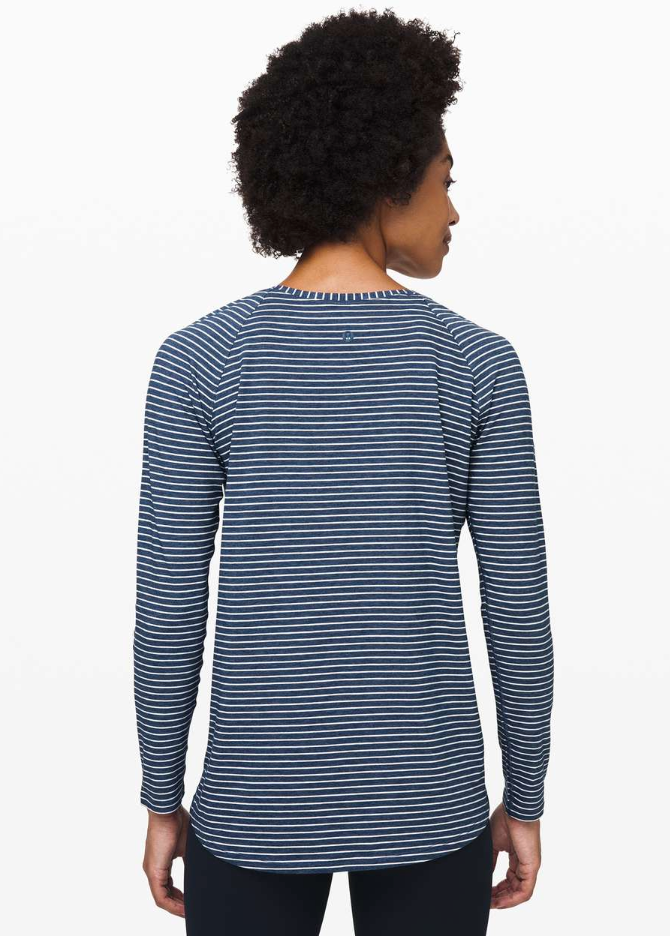 Lululemon Emerald Long Sleeve Blue White Stripe | Medium