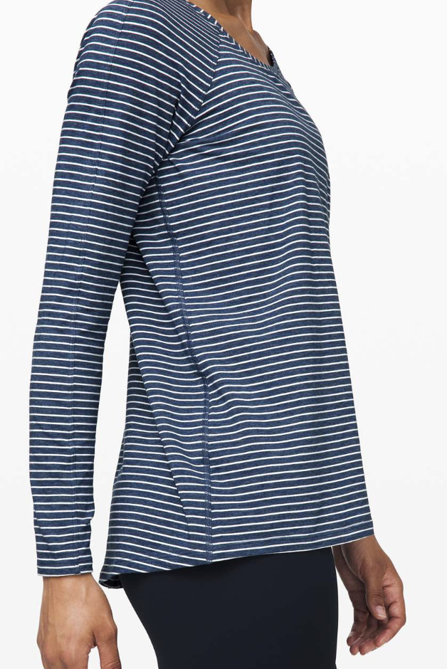 Lululemon Emerald Long Sleeve Blue White Stripe | Medium
