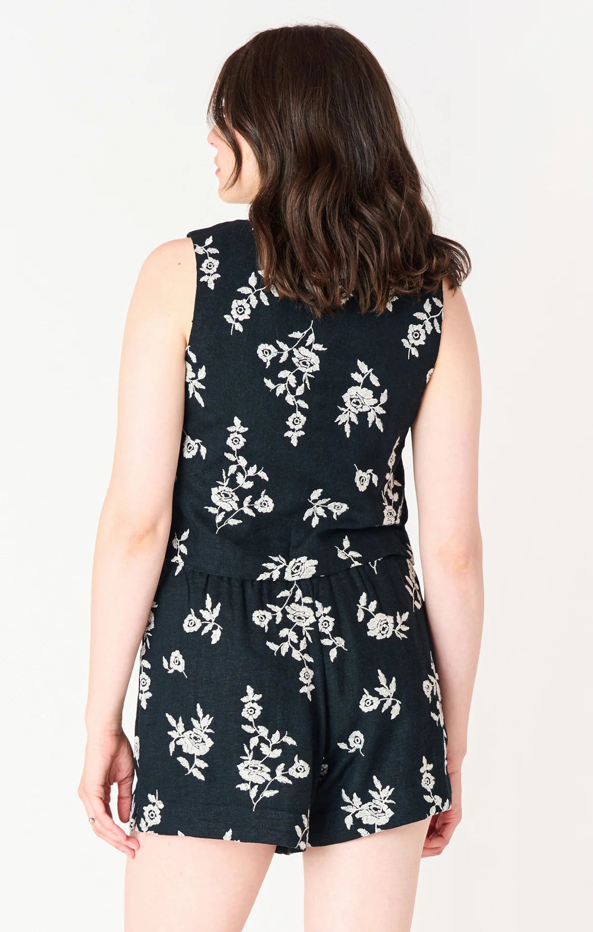 Black Tape Embroidered Black & White Floral Set | Sz Small