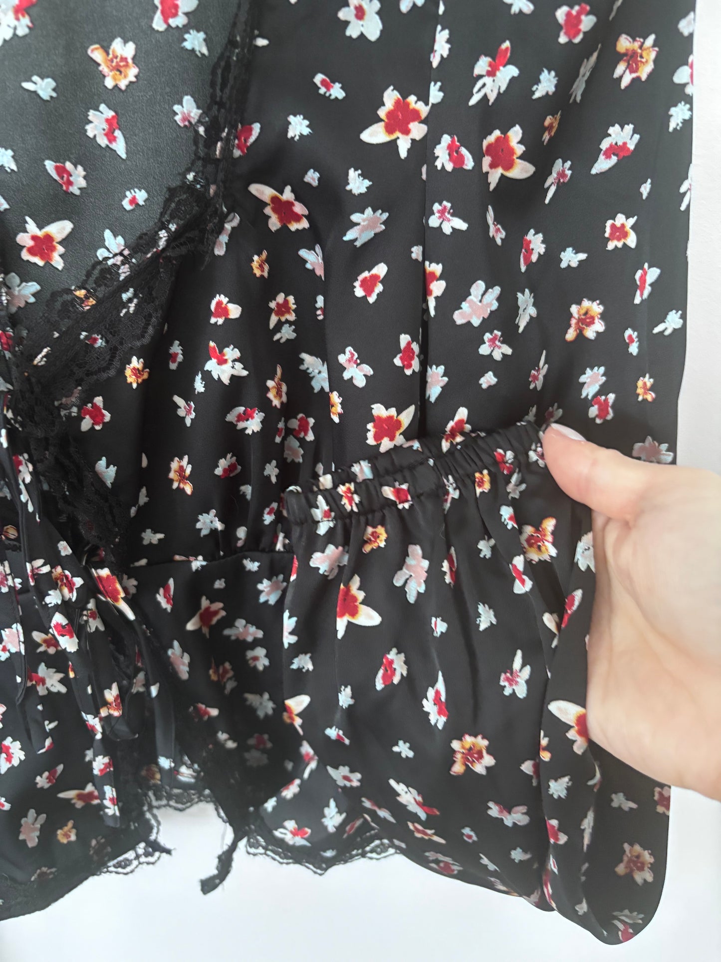 Love, Fire Floral Lace Trim Top | Sz Medium