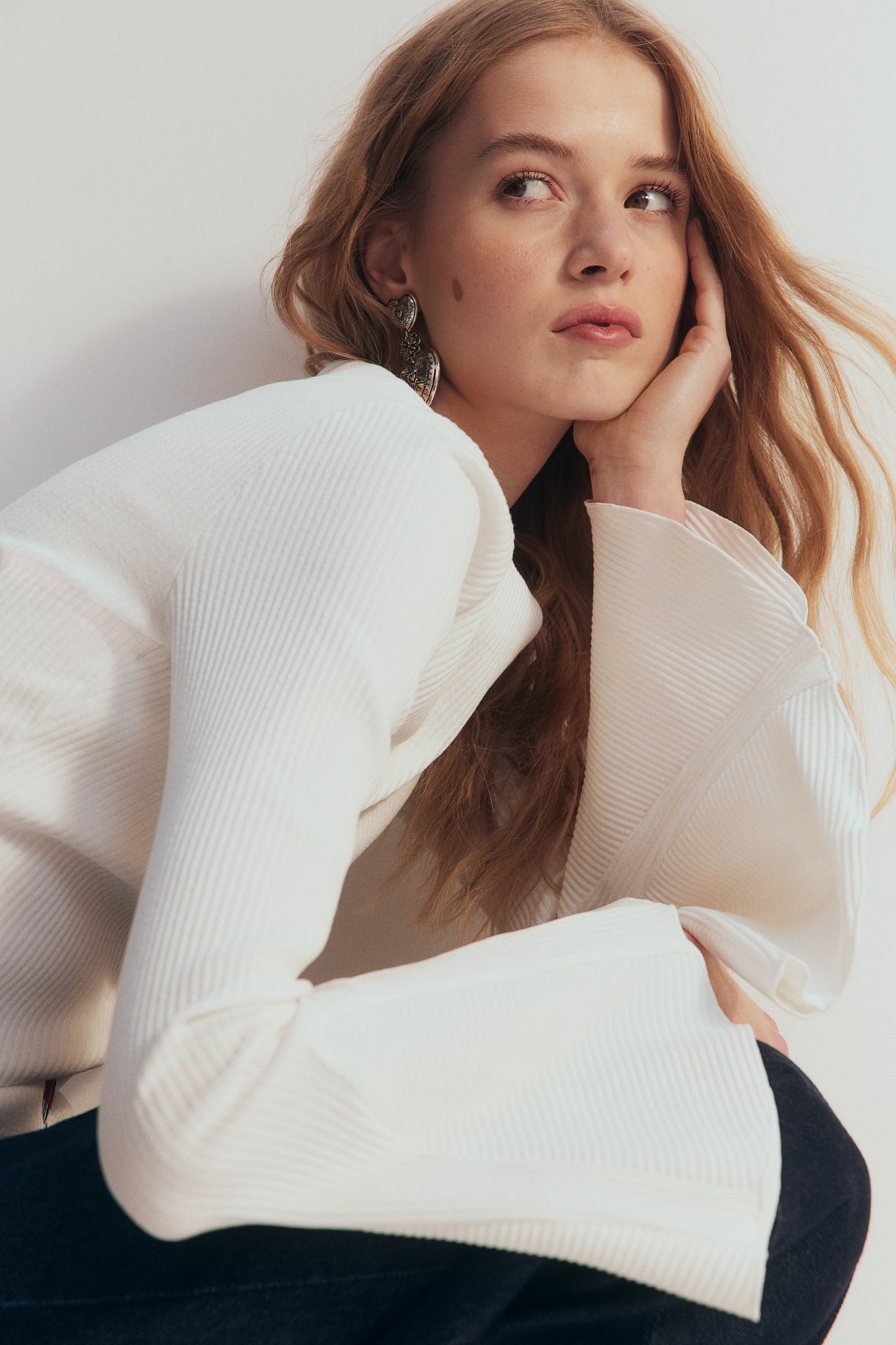 H&M Trumpet-Sleeved Ribbed Top | XLarge (N103N19)