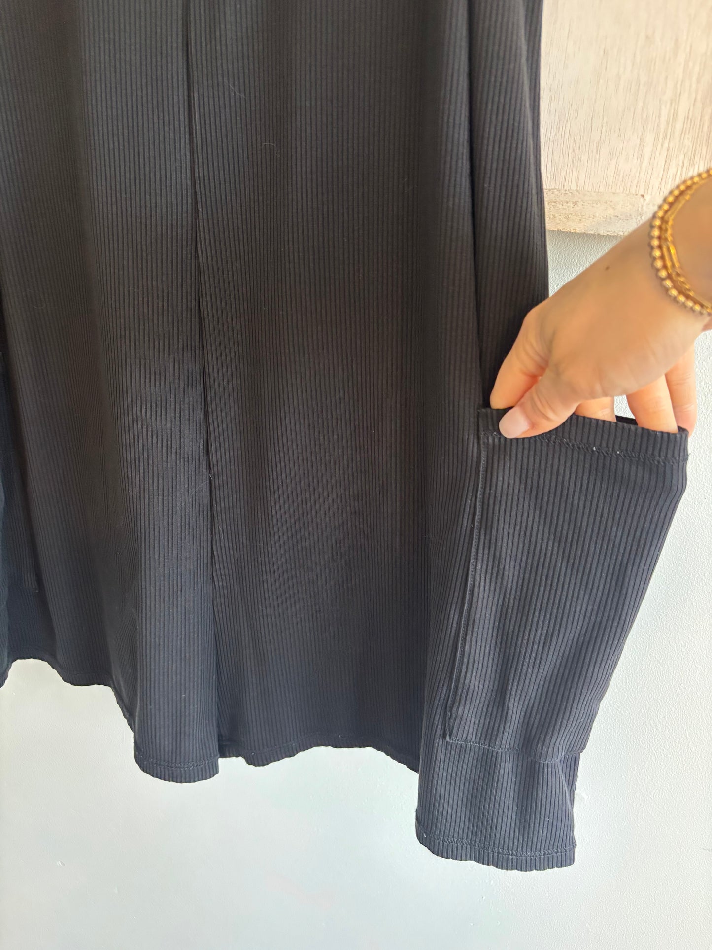 Paper Label Rib Relaxed Romper | Medium