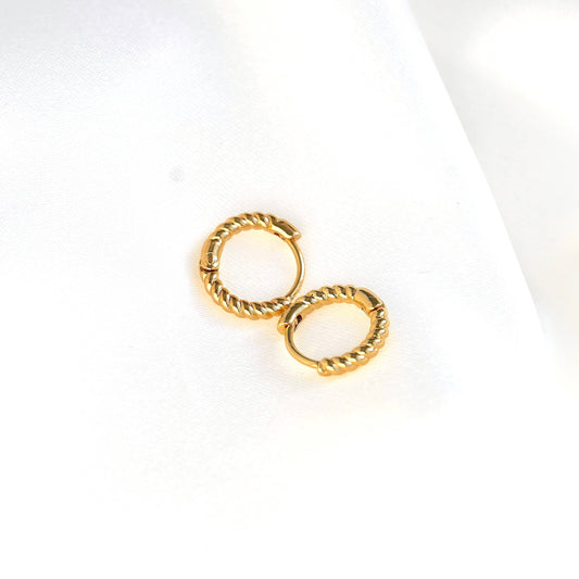 BEJ Twist Gold Huggies (12mm)