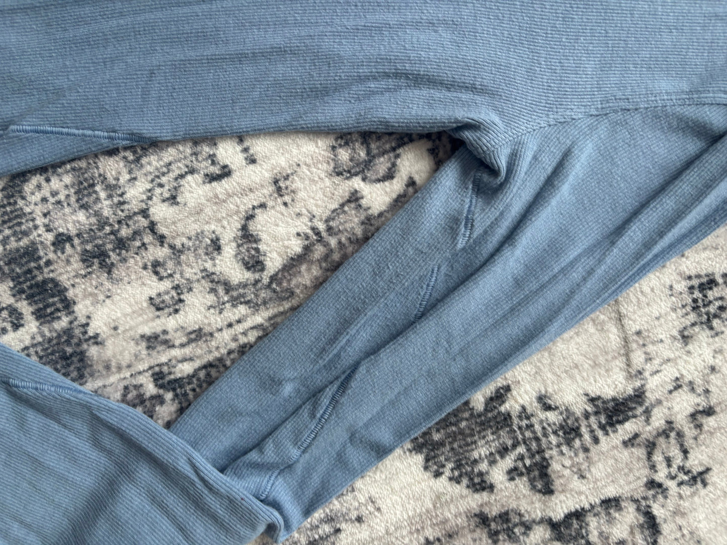 Lululemon Hold Tight Long-Sleeve Henley | Sz XS or Small (D020R5)