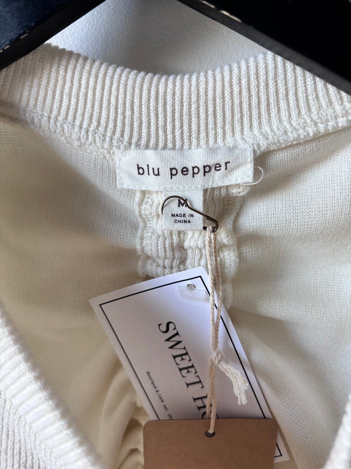 Blu Pepper Ruched Back Ivory Sweater | Sz Medium NWT