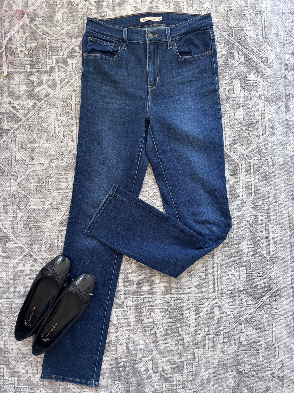Levi's 724 High Rise Straight Darkwash Jeans | Sz 29 (stretch)