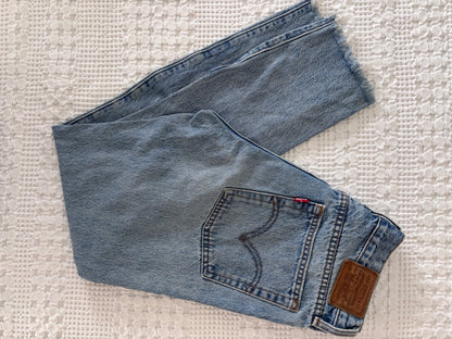 Levi's Wedgie Distressed Denim  | Sz 26 (may fit like 25) (M151S2)