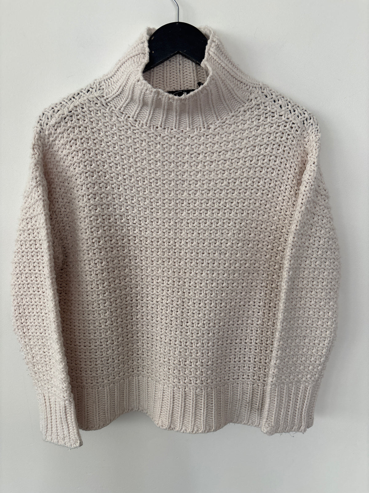 Femme by Design Ivory Knit Sweater | Sz Small (fits XS/S)