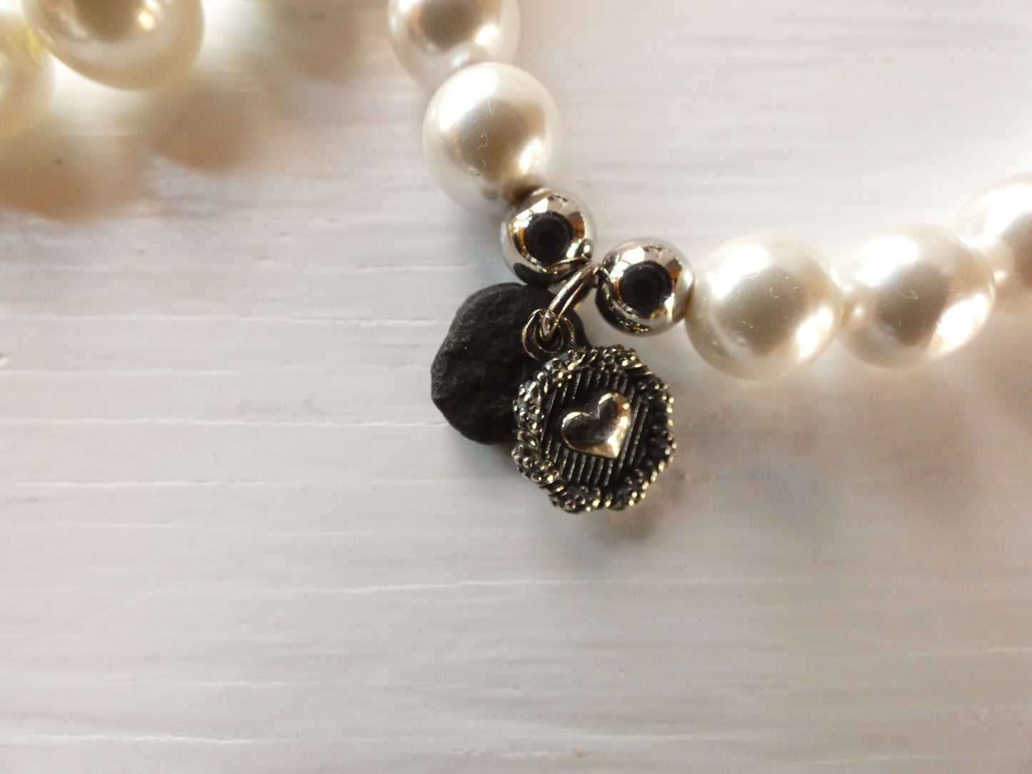 Shell Pearl Lakeshore Rock Pendant Bracelet Set